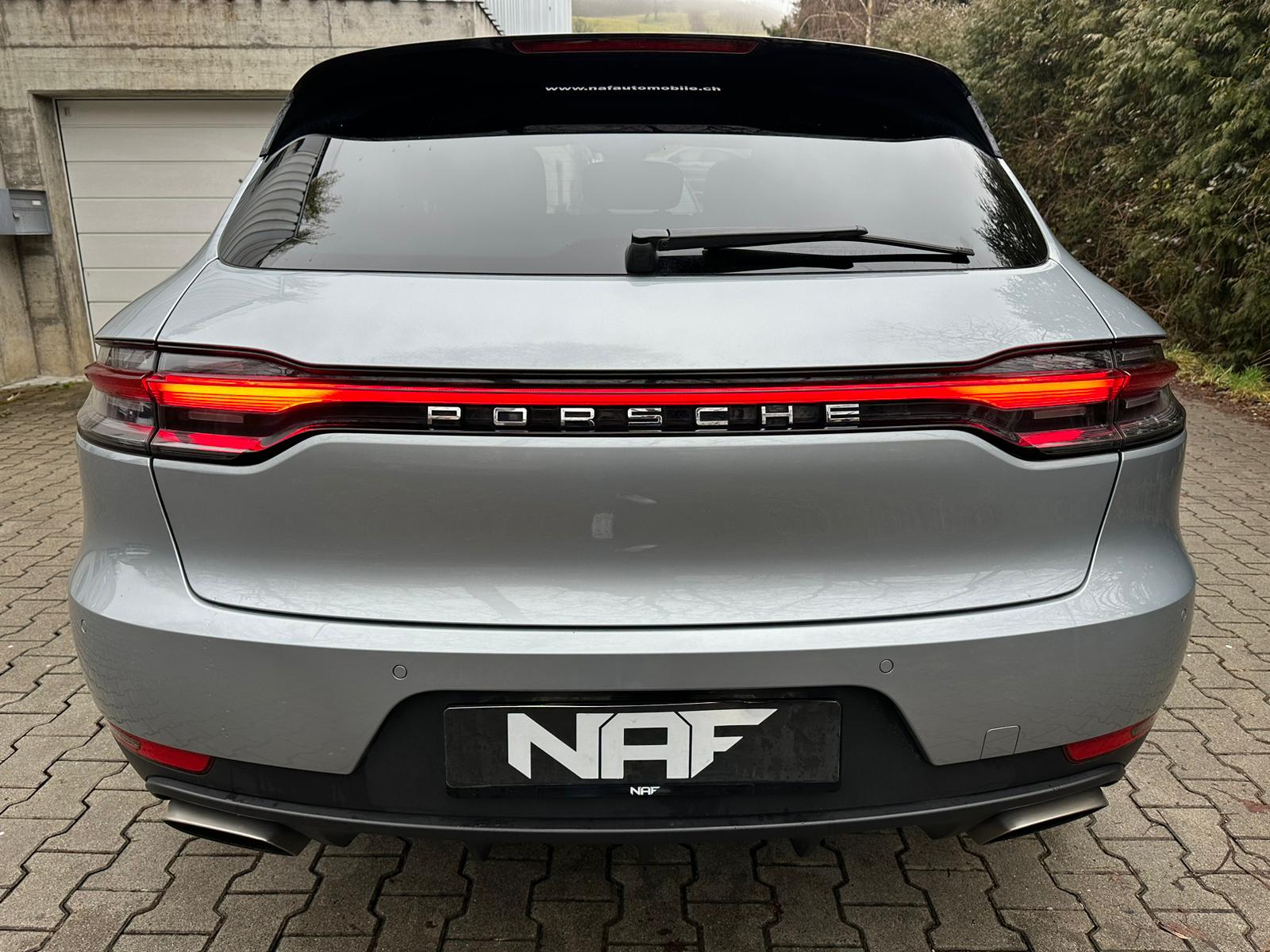 PORSCHE Macan PDK-image-3