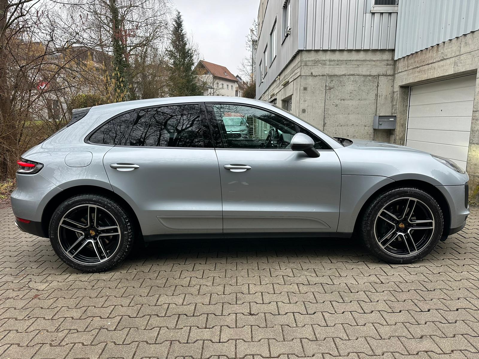 PORSCHE Macan PDK-image-5