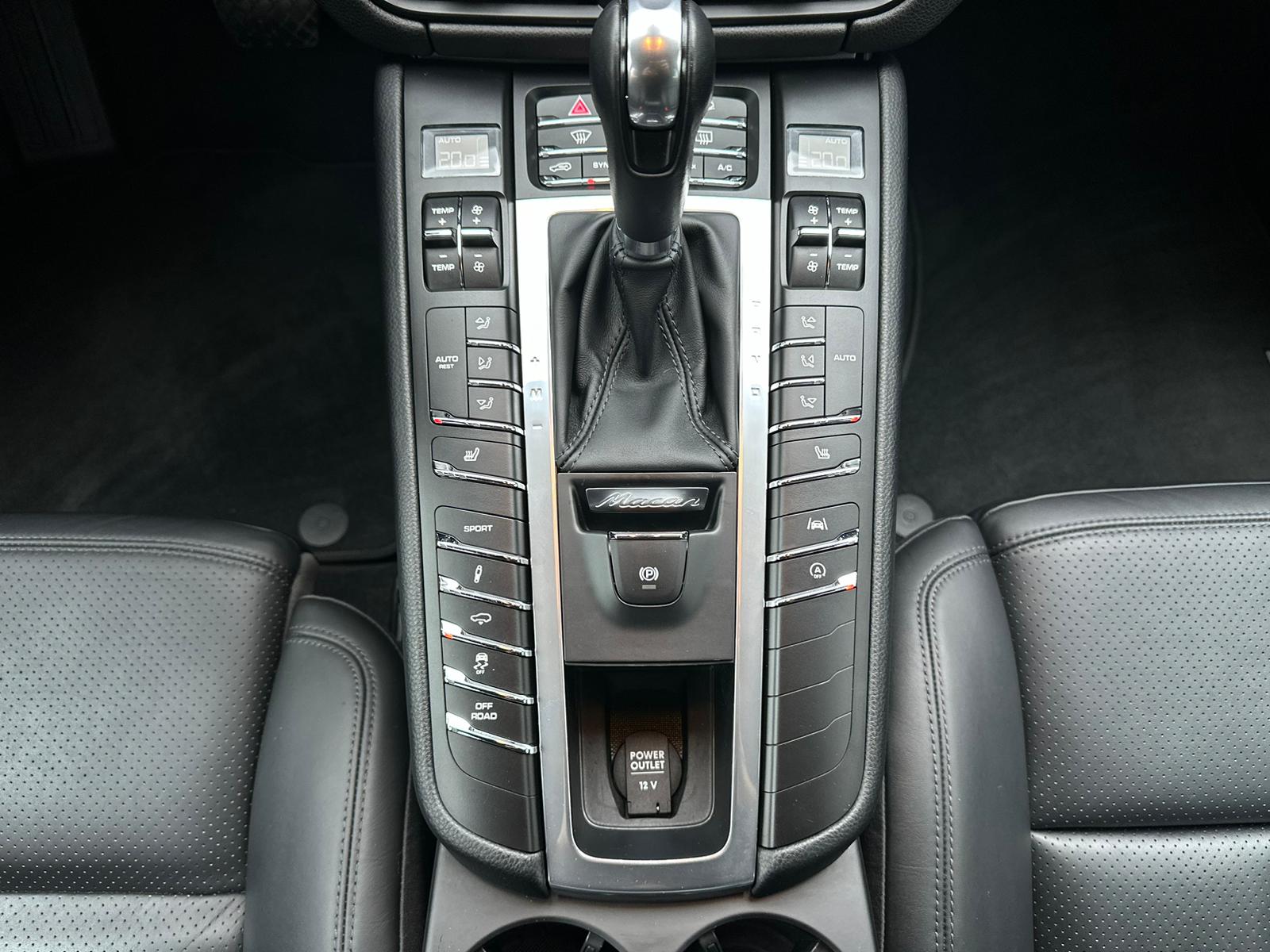 PORSCHE Macan PDK-image-22