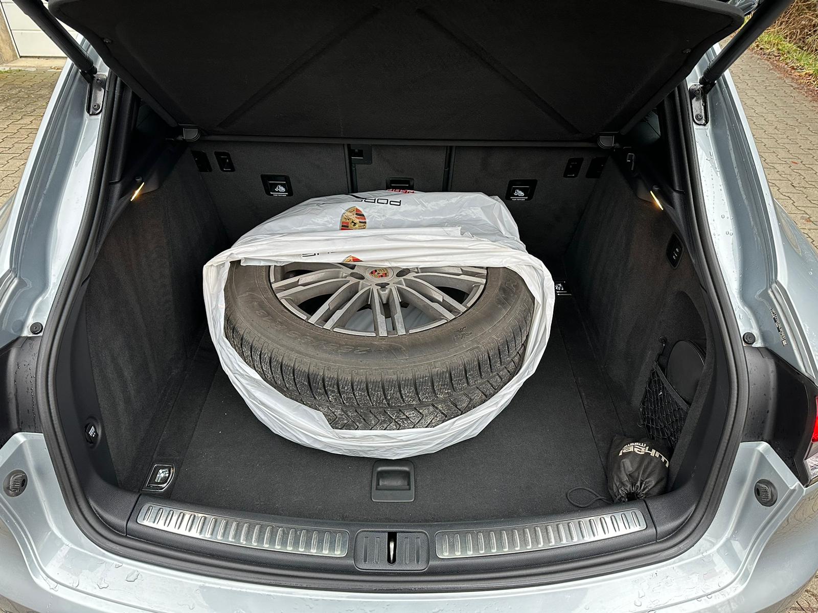 PORSCHE Macan PDK-image-15