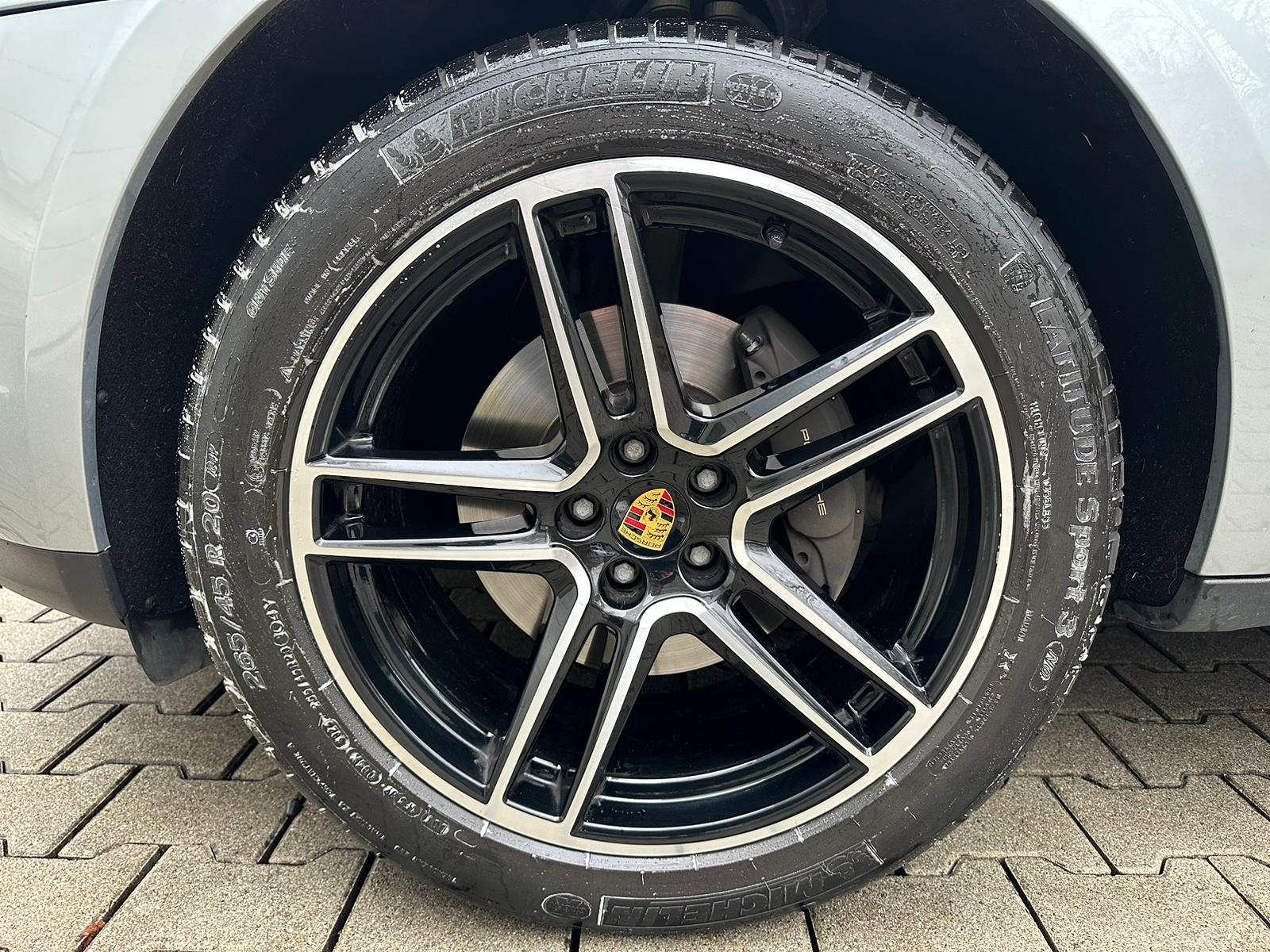 PORSCHE Macan PDK-image-8