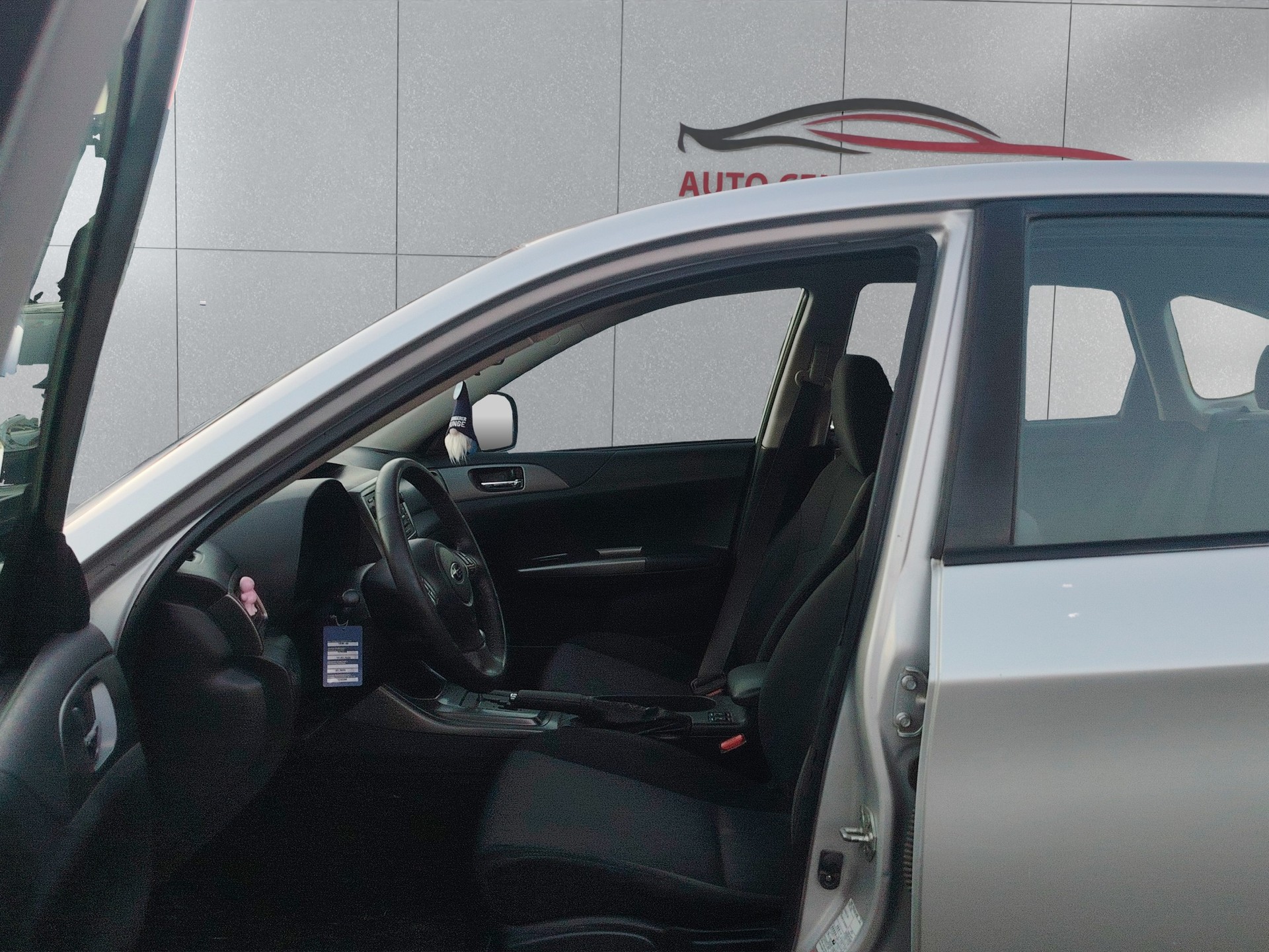 SUBARU Impreza 2.0R Limited S Automatic-image-8