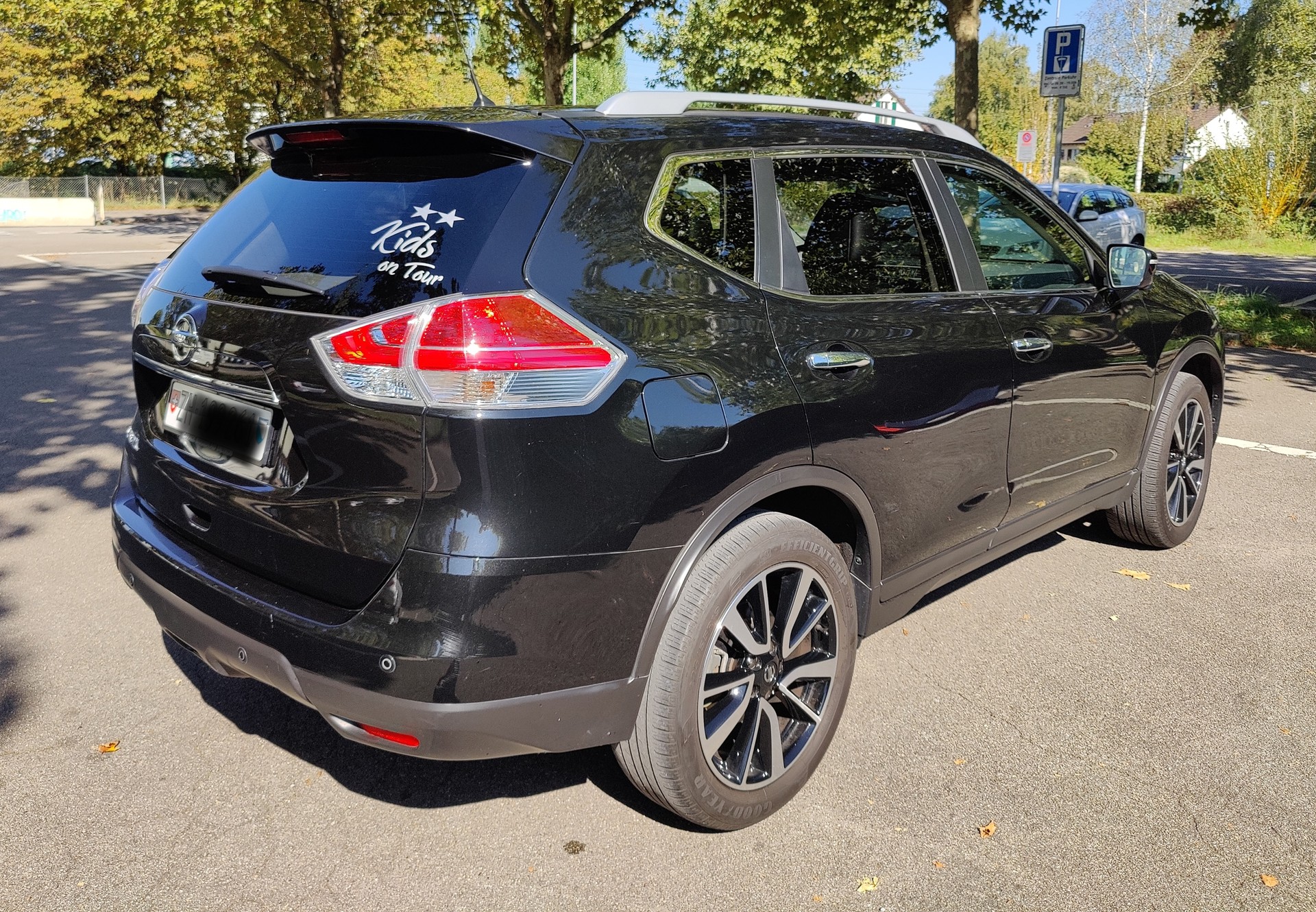 NISSAN X-Trail 2.0 dCi tekna Xtronic CVT mit MFK-image-1