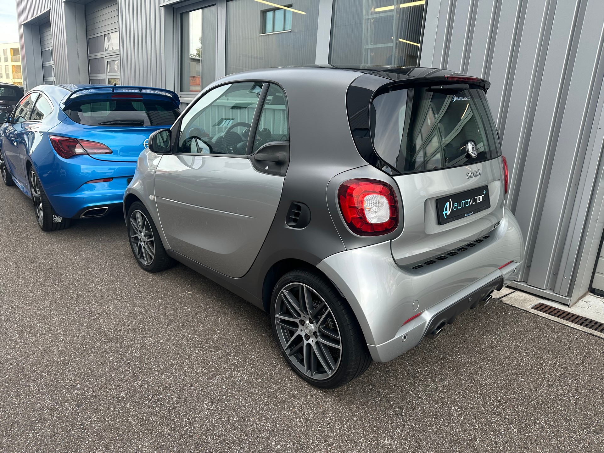 SMART FORTWO BRABUS XCLUSIVE TWINMATIC l 109 PS-image-2