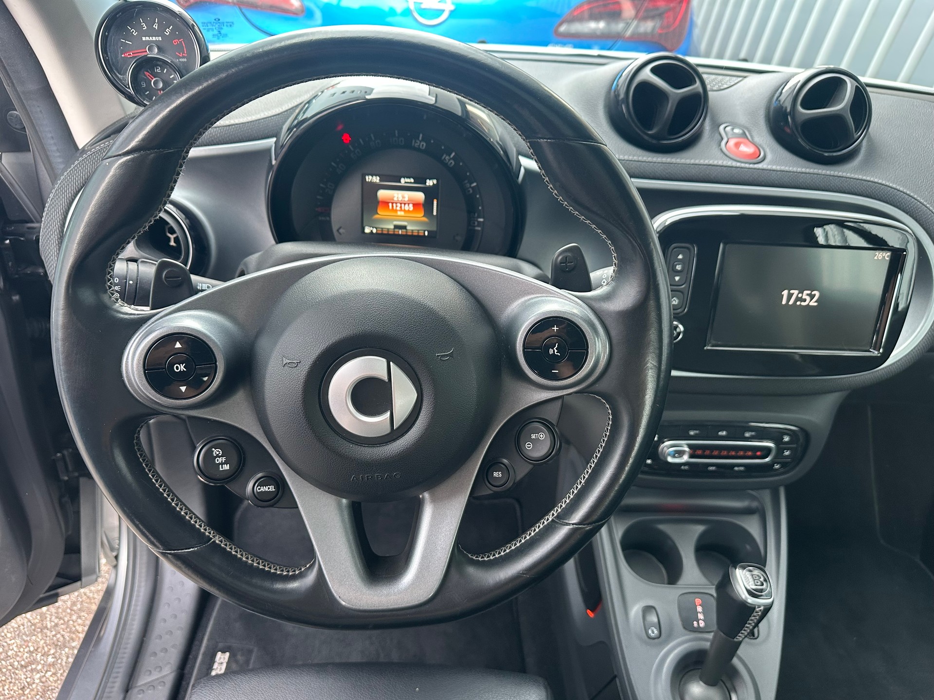 SMART FORTWO BRABUS XCLUSIVE TWINMATIC l 109 PS-image-4