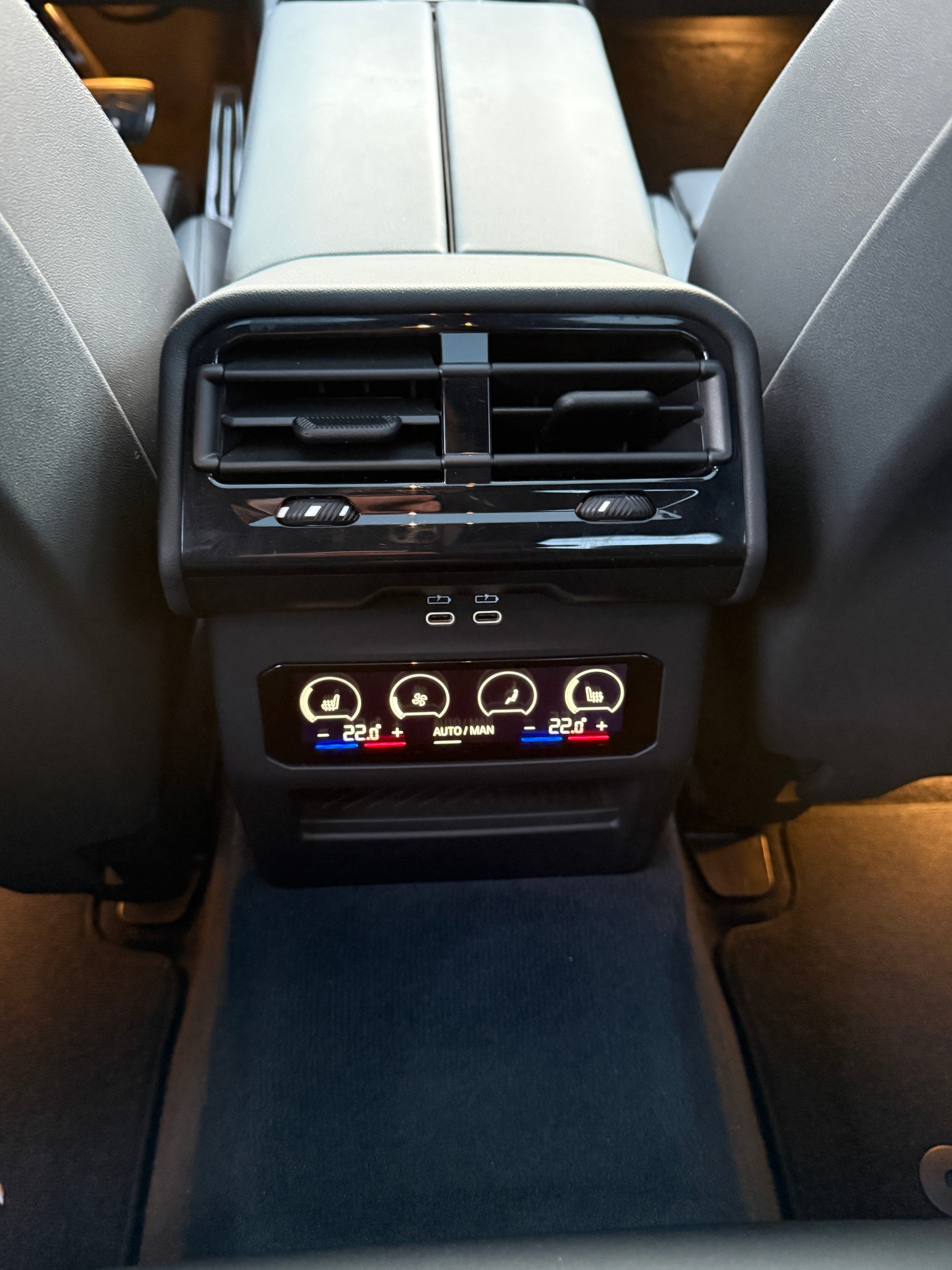 BMW 540D xDRIVE 48V M SPORT PRO STEPTRONIC*EL. PANORAMADACH*ICONIC GLOW*-image-26