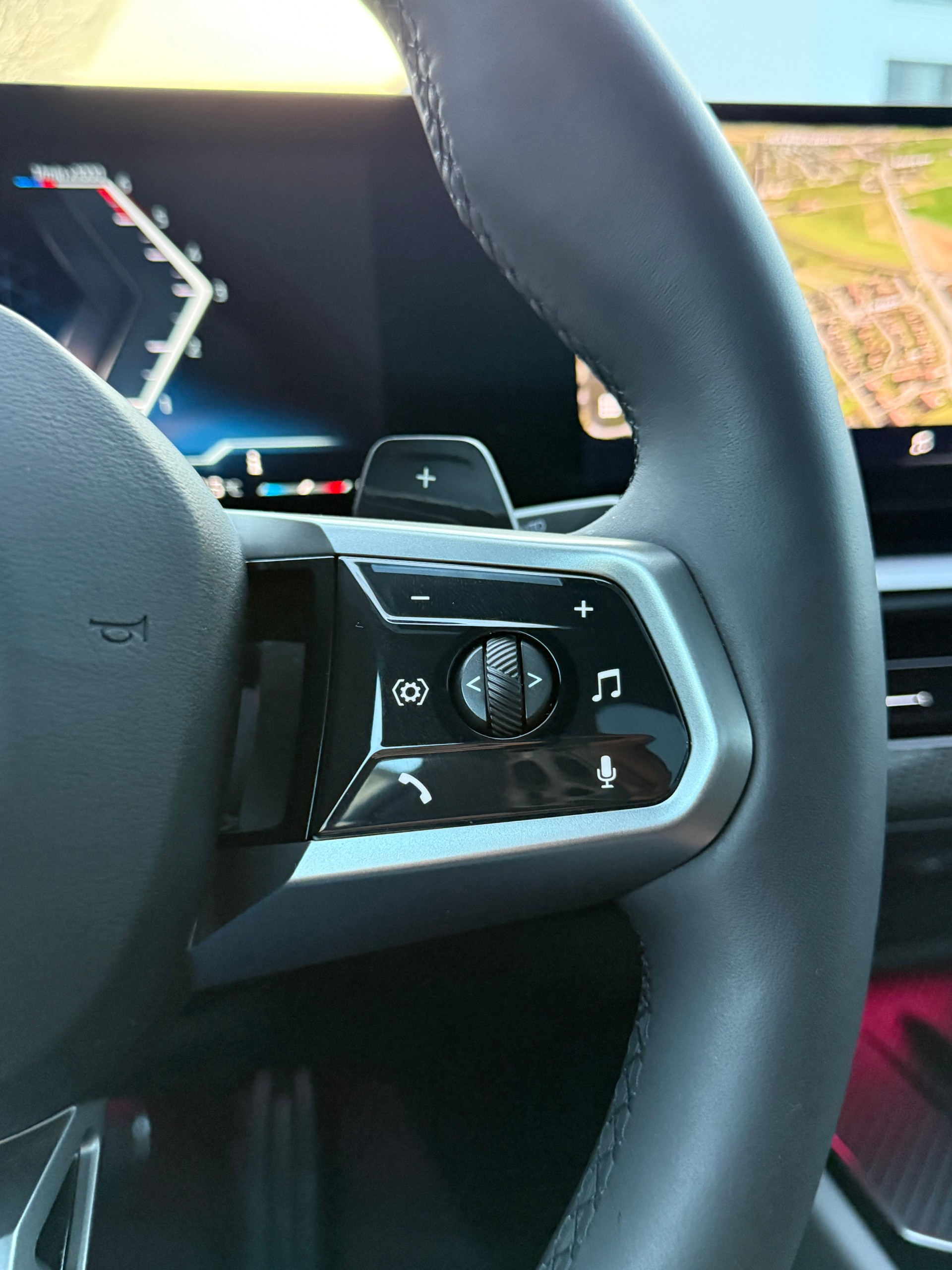 BMW 540D xDRIVE 48V M SPORT PRO STEPTRONIC*EL. PANORAMADACH*ICONIC GLOW*-image-12