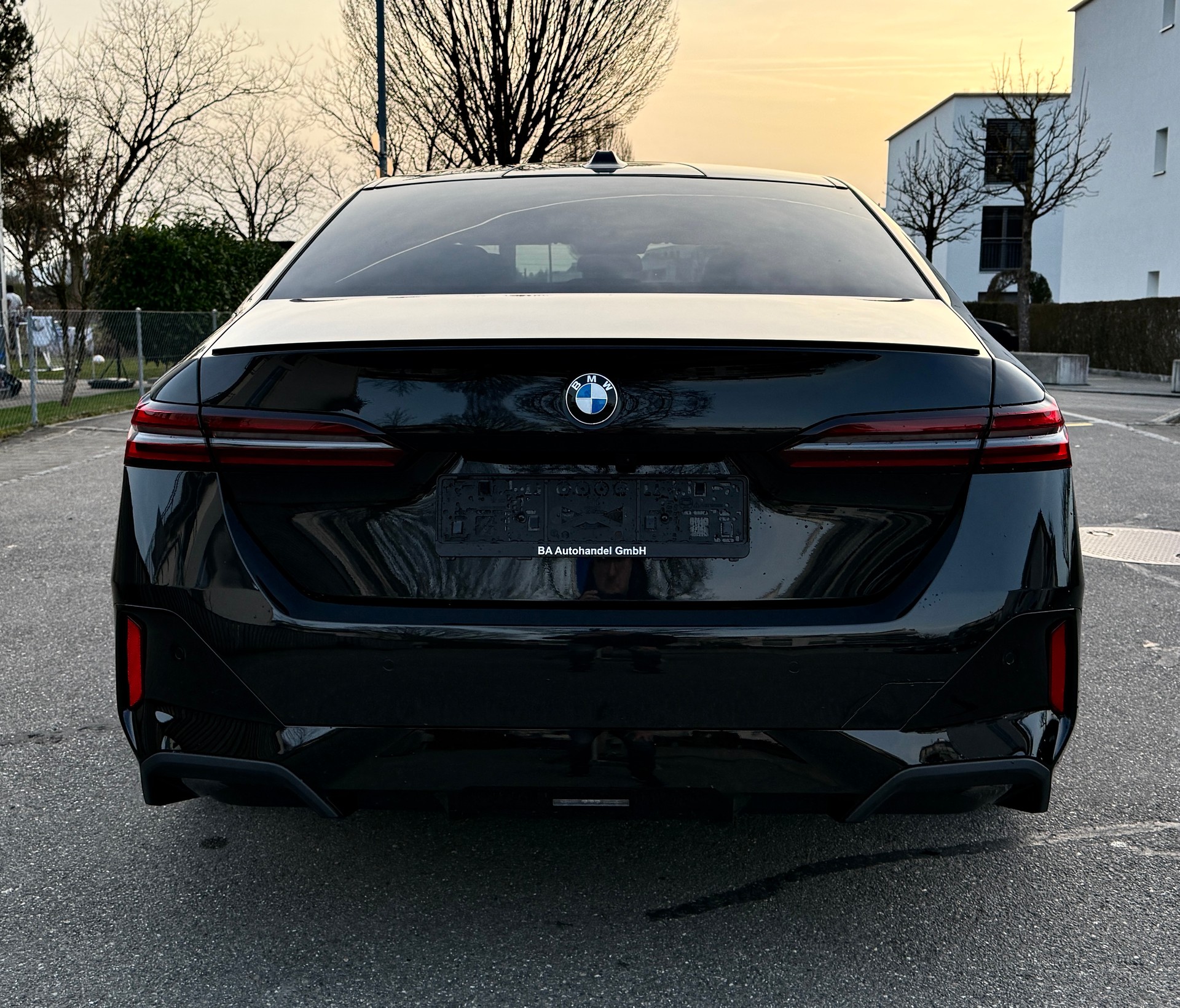 BMW 540D xDRIVE 48V M SPORT PRO STEPTRONIC*EL. PANORAMADACH*ICONIC GLOW*-image-4