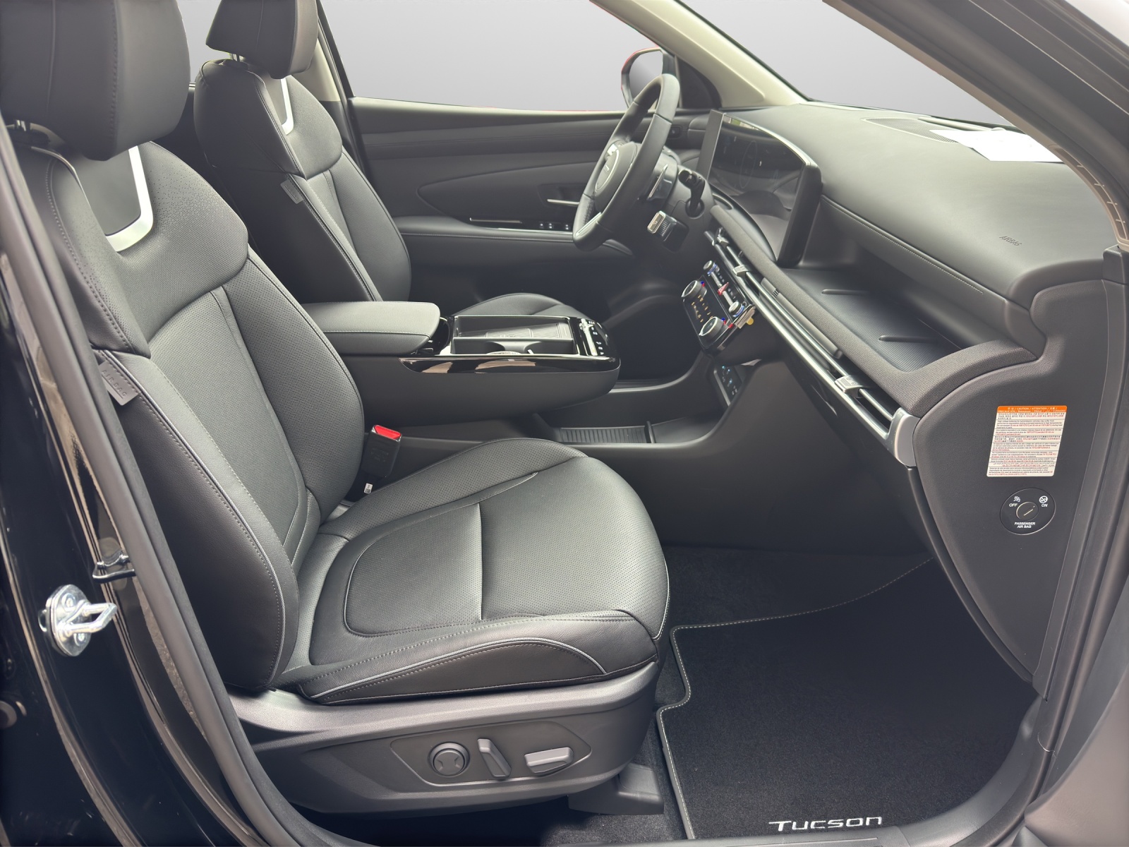HYUNDAI Tucson 1.6 T-GDi HEV Vertex Swiss Edition 4WD MY26-image-6