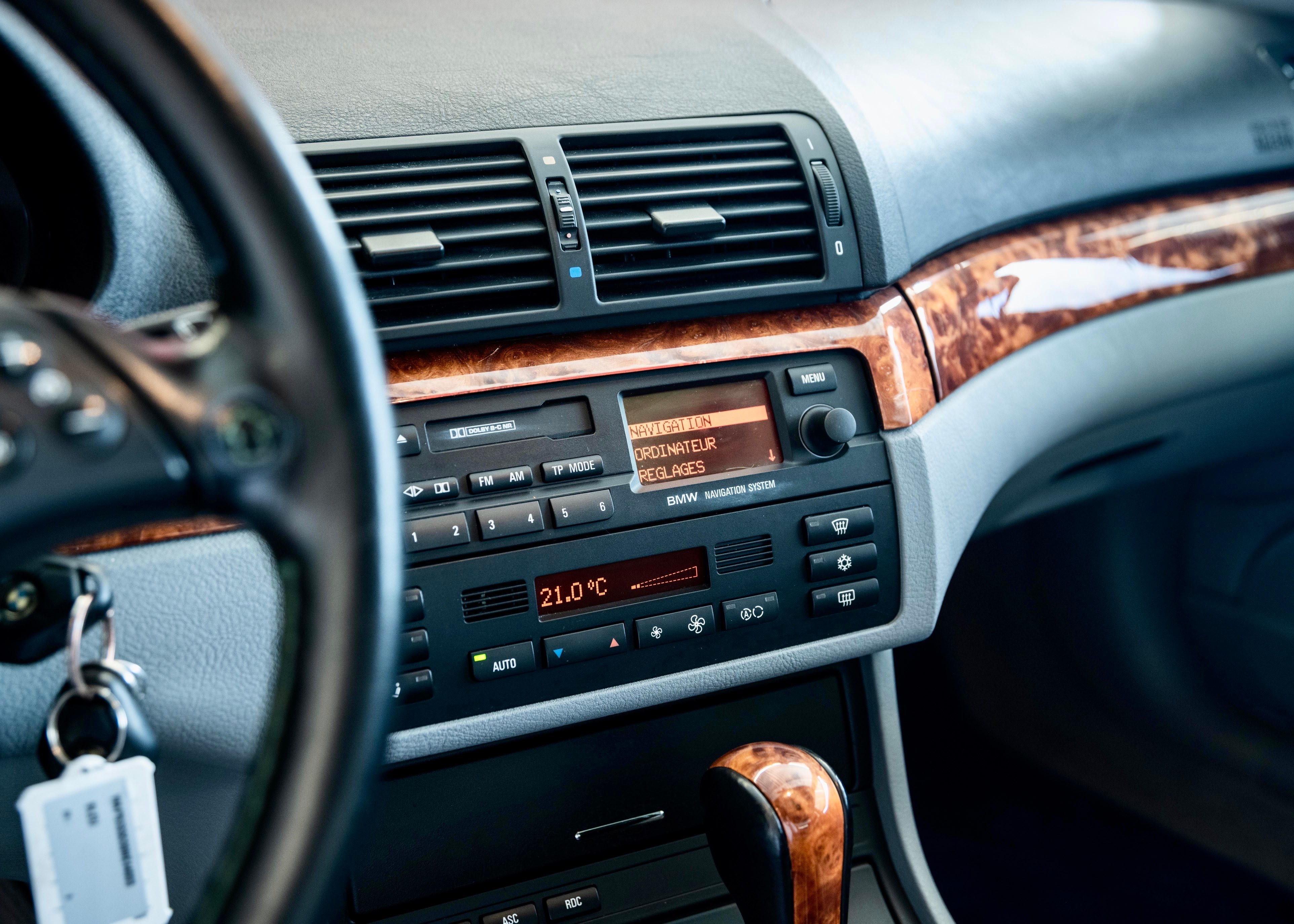 Image BMW-ALPINA 3-SERIES B3 3.3 Coupe (Swiss car, 2nd hand, fantastic condition, 1st paint, Limited edition 003/591, 100% original)