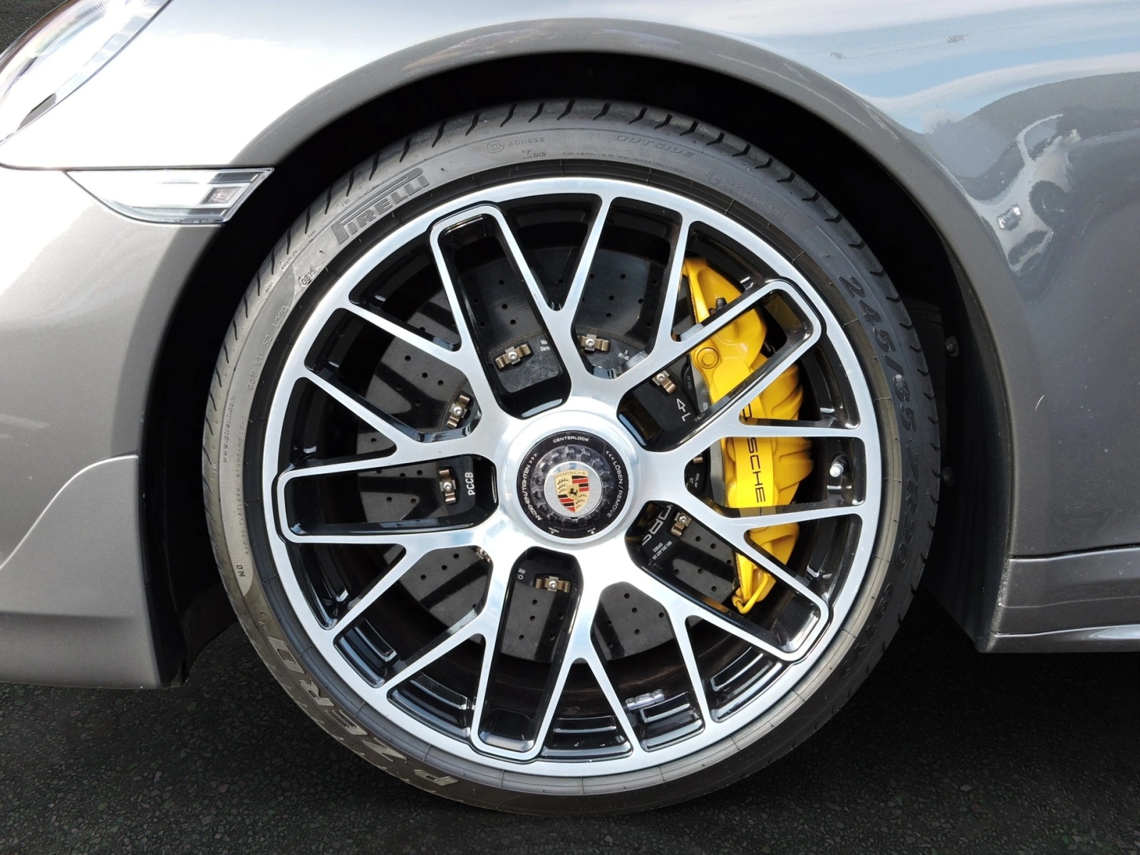 PORSCHE 911 Coupé 3.8 Turbo S PDK-image-6