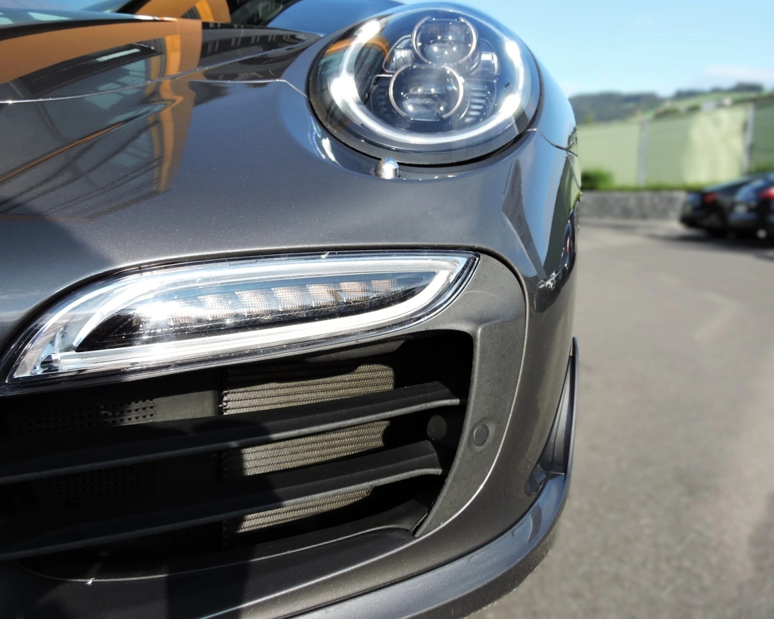 PORSCHE 911 Coupé 3.8 Turbo S PDK-image-10