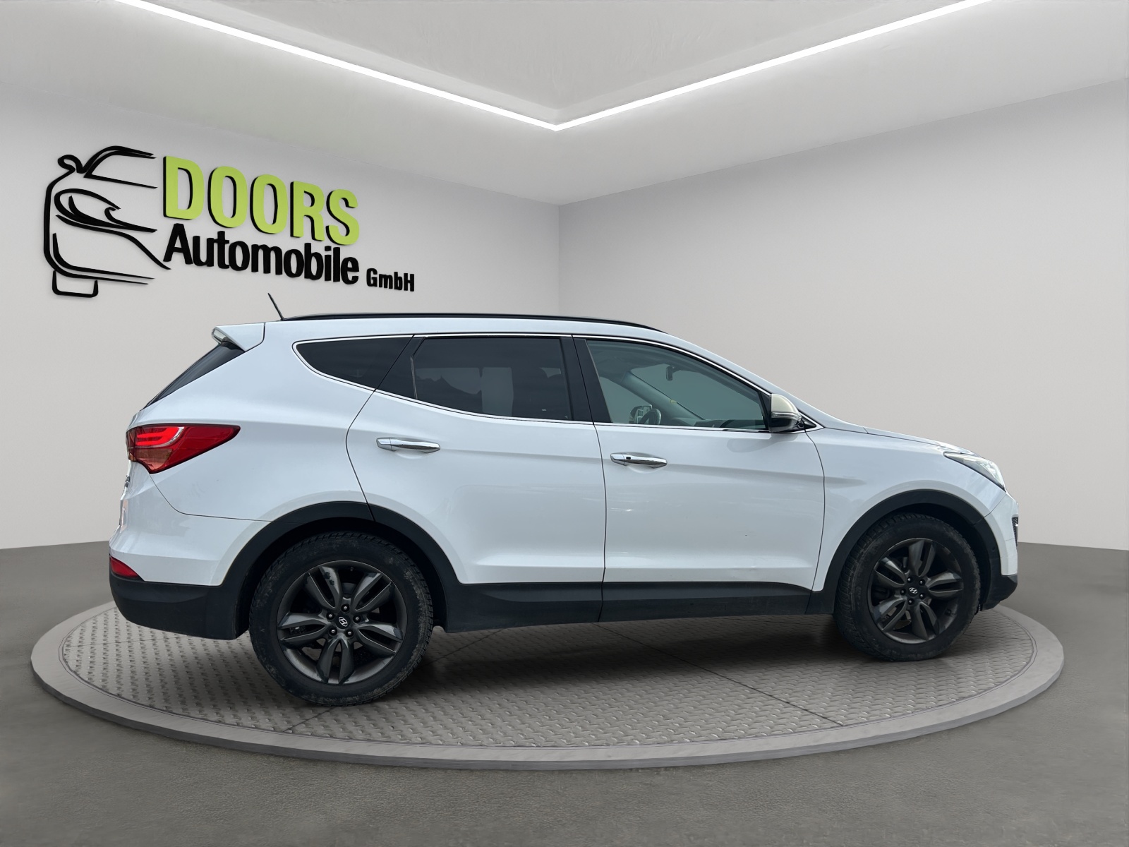 HYUNDAI Santa Fe 2.2 CRDI GO! Plus 4WD Automatic-image-8
