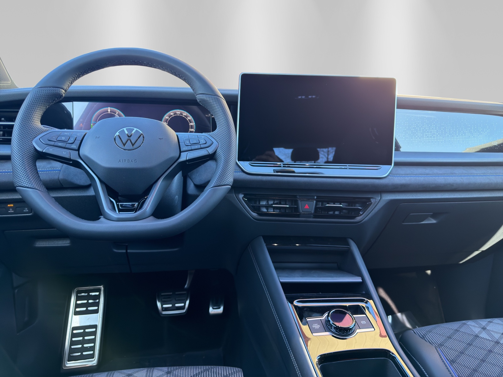 VW Tayron 1.5 TSI evo2 eHybrid R-Line DSG-image-9