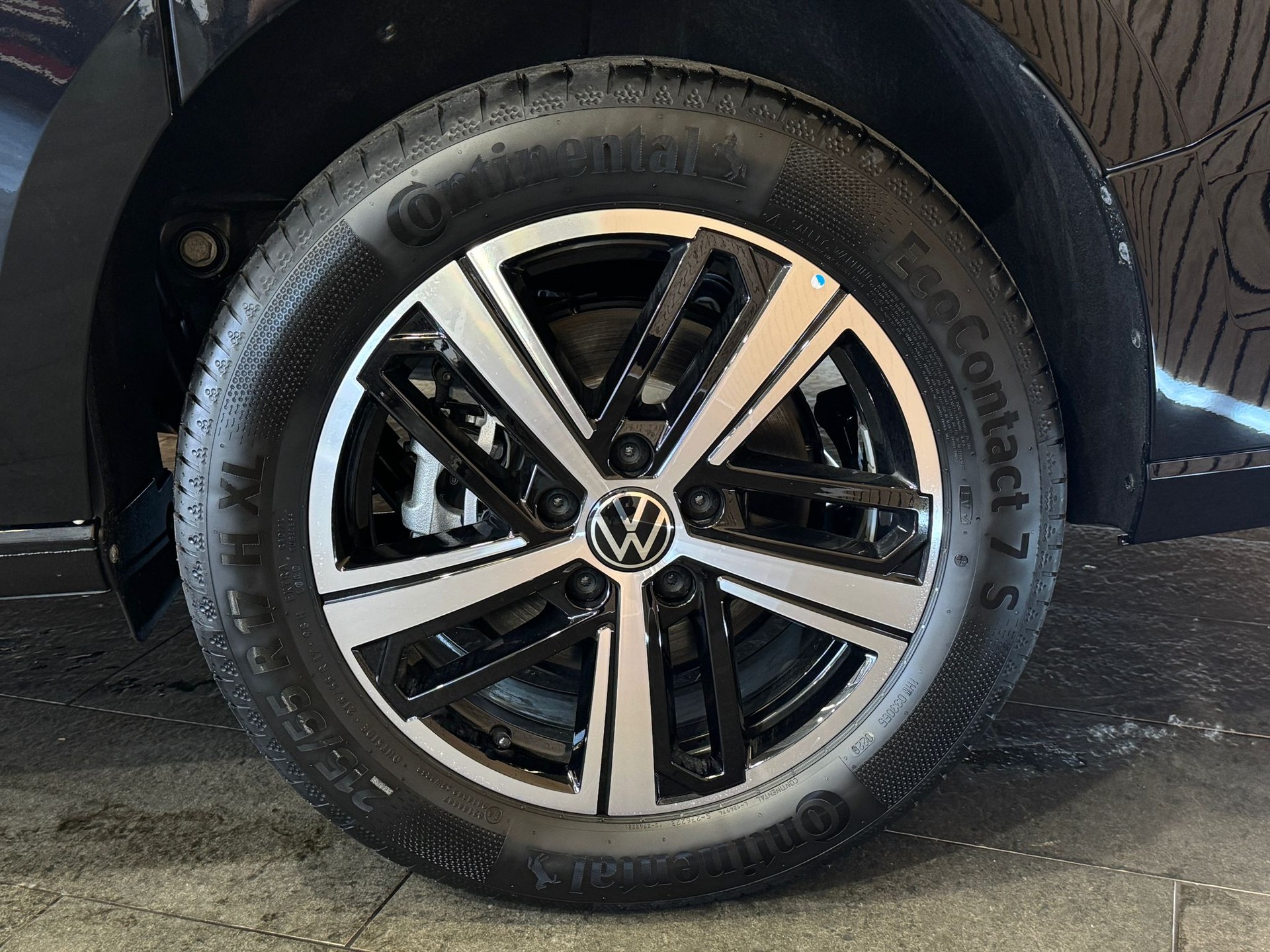 VW Caddy Maxi 2.0 TDI 4Motion Outdoor-image-4