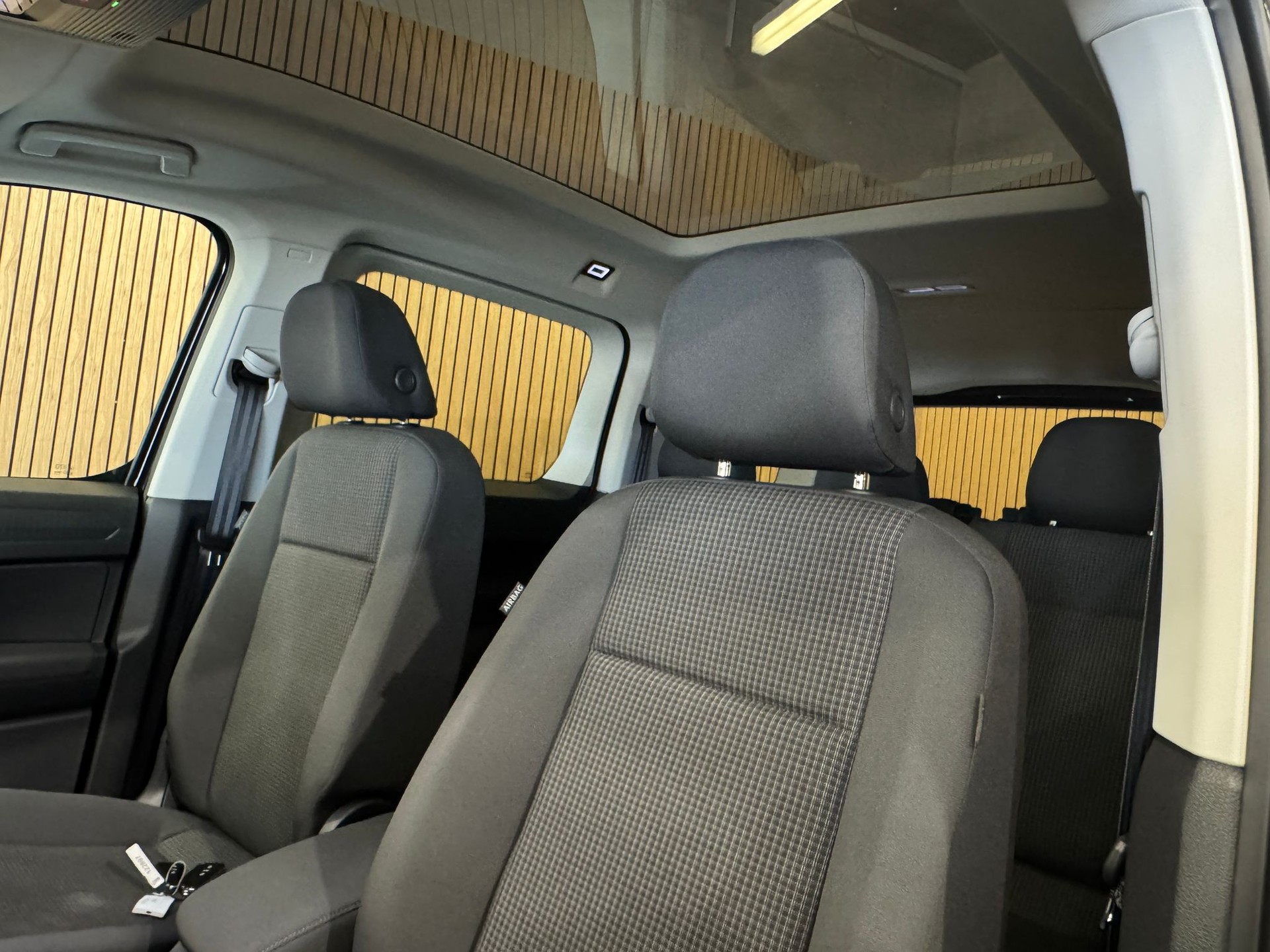 VW Caddy Maxi 2.0 TDI 4Motion Outdoor-image-20
