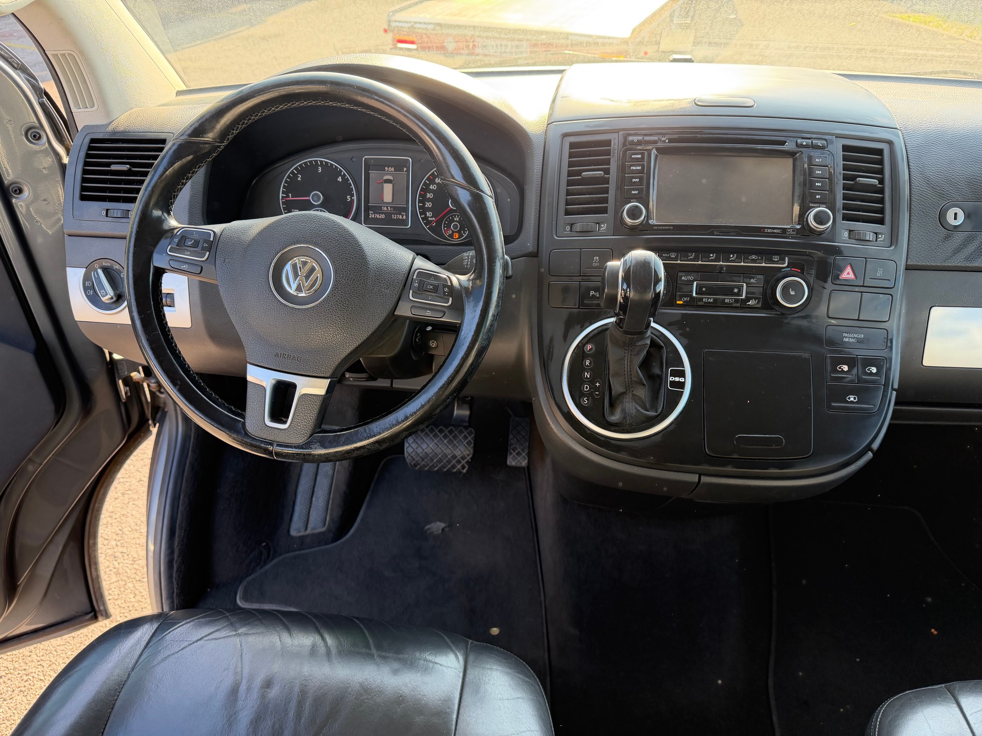 VW T5 Multivan 2.0 Bi-TDI CR CL Edition 25 4Mot. DSG-image-3