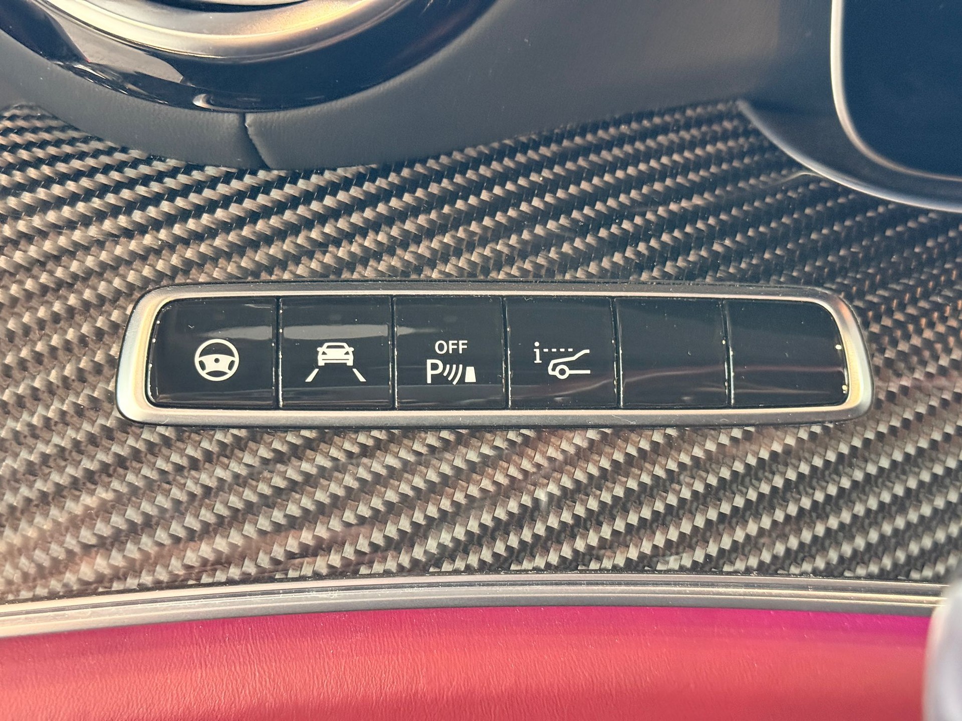 MERCEDES-BENZ E 400 Exclusive 4 Matic 9G-Tronic-image-25