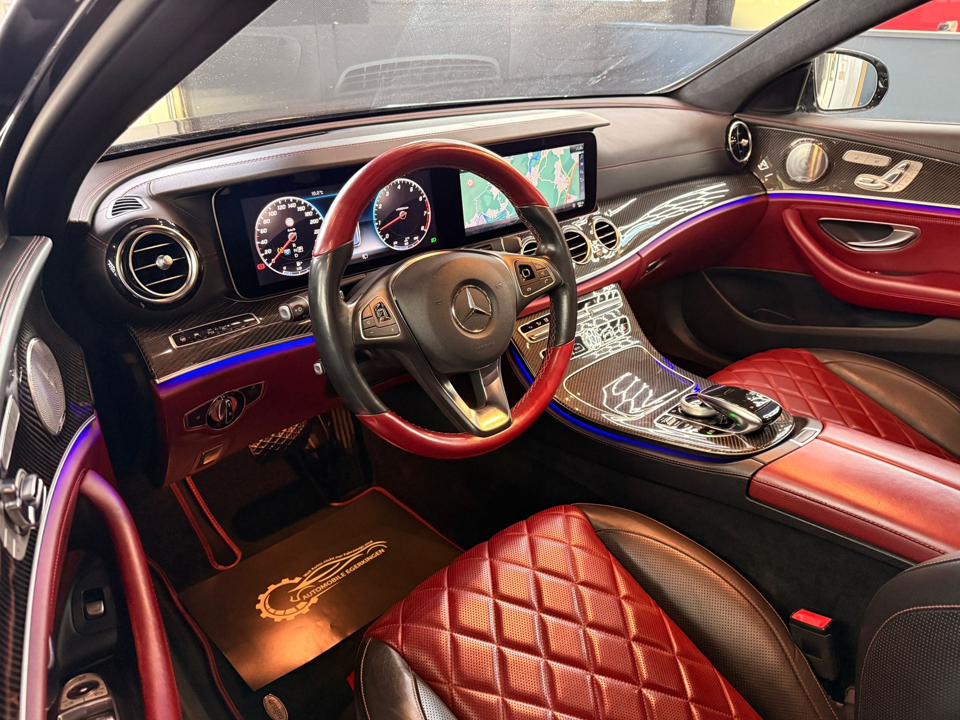 MERCEDES-BENZ E 400 Exclusive 4 Matic 9G-Tronic-image-9