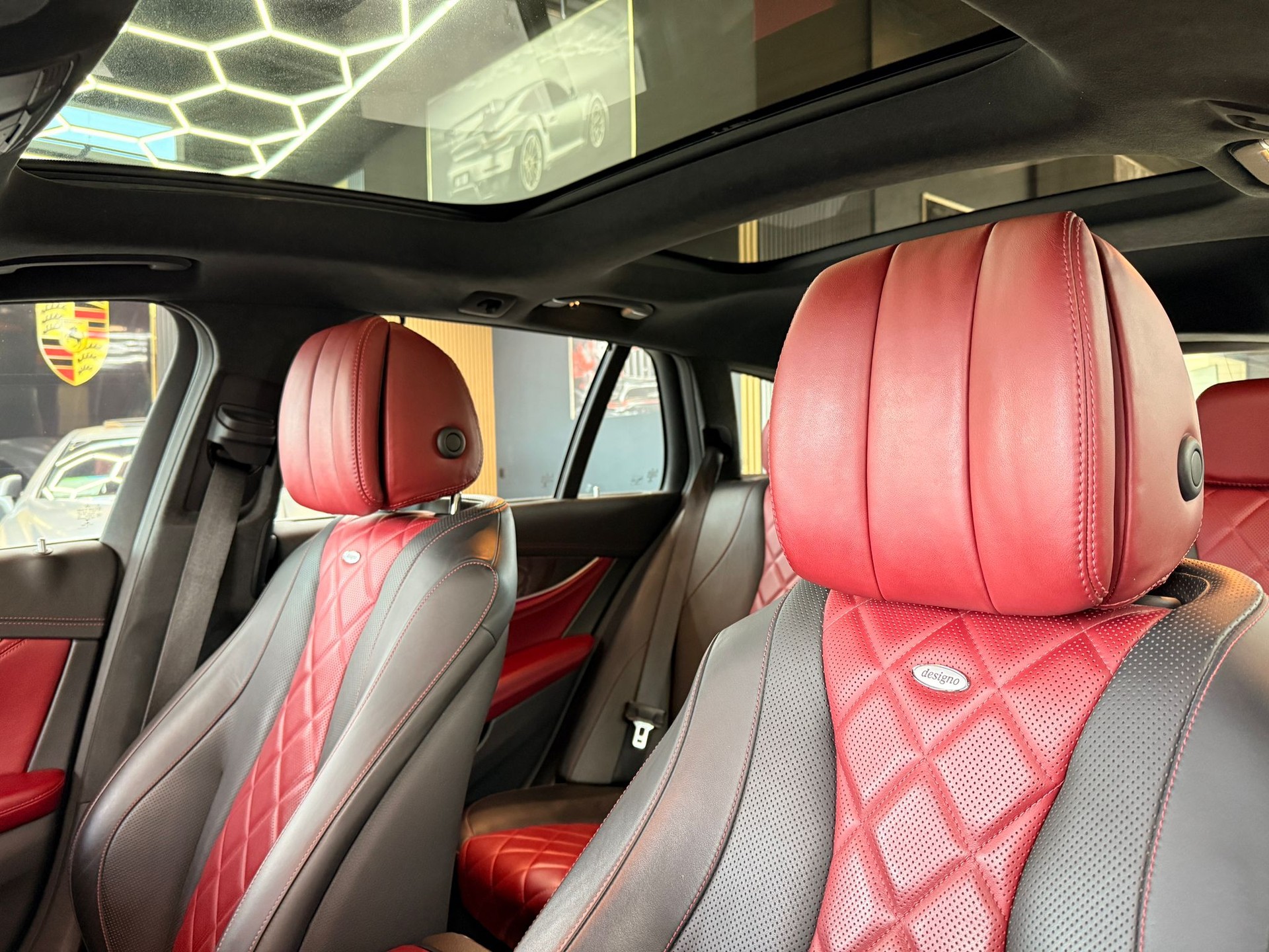 MERCEDES-BENZ E 400 Exclusive 4 Matic 9G-Tronic-image-8