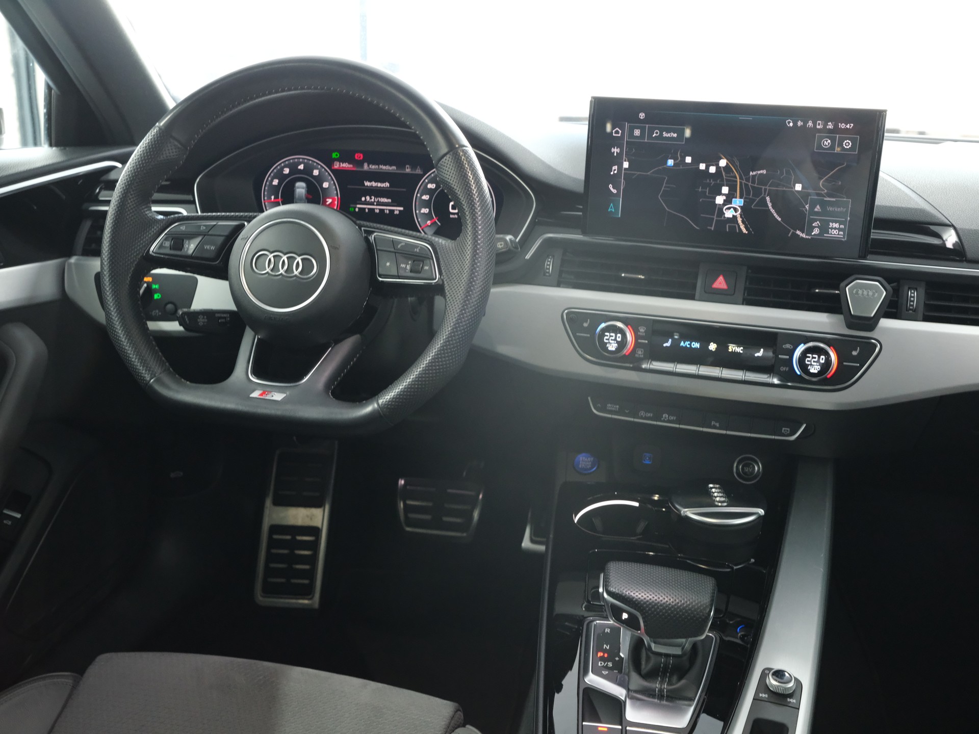 AUDI A4 Limousine 45 TFSI S line S-tronic quattro-image-23