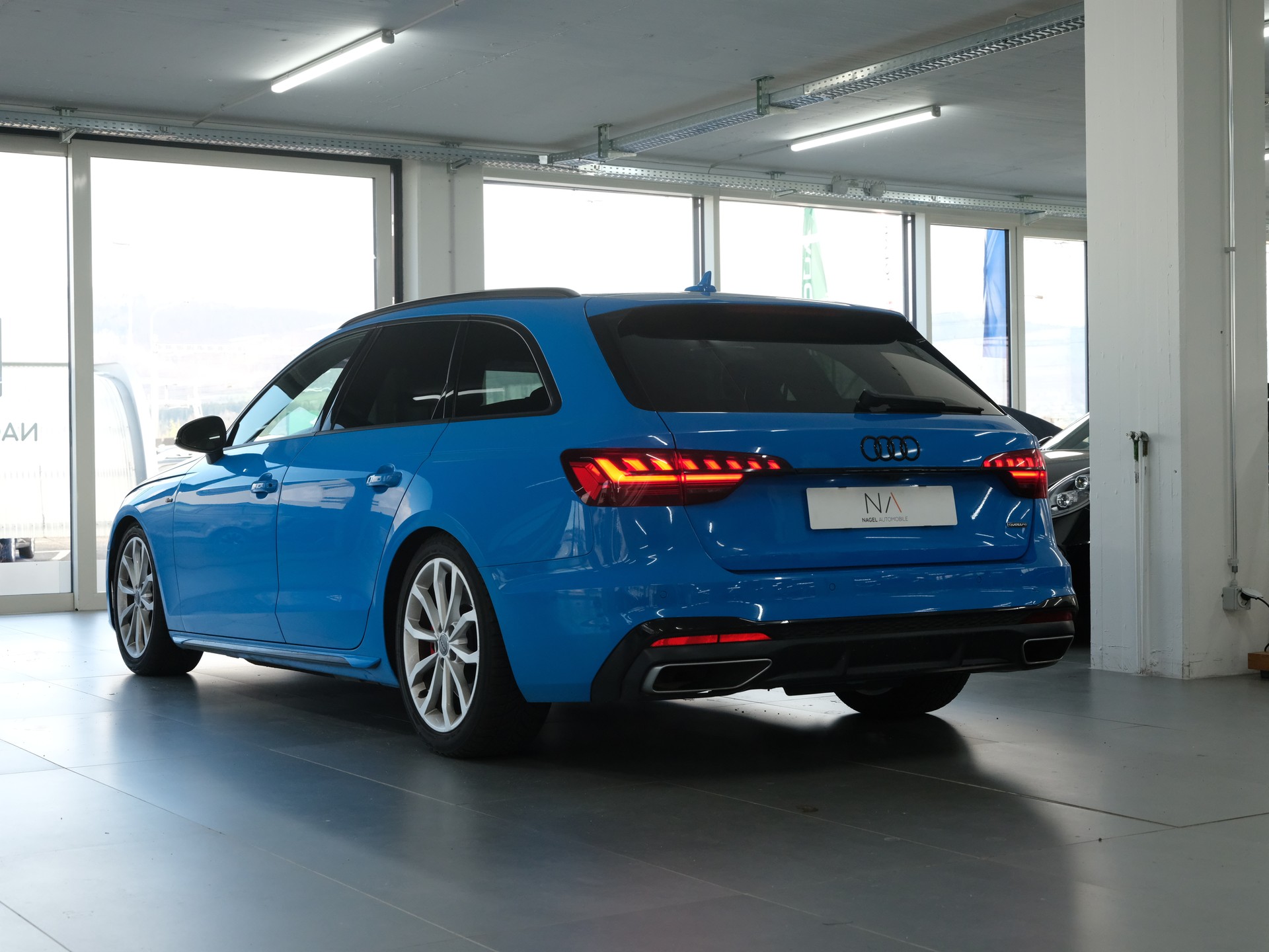 AUDI A4 Limousine 45 TFSI S line S-tronic quattro-image-5