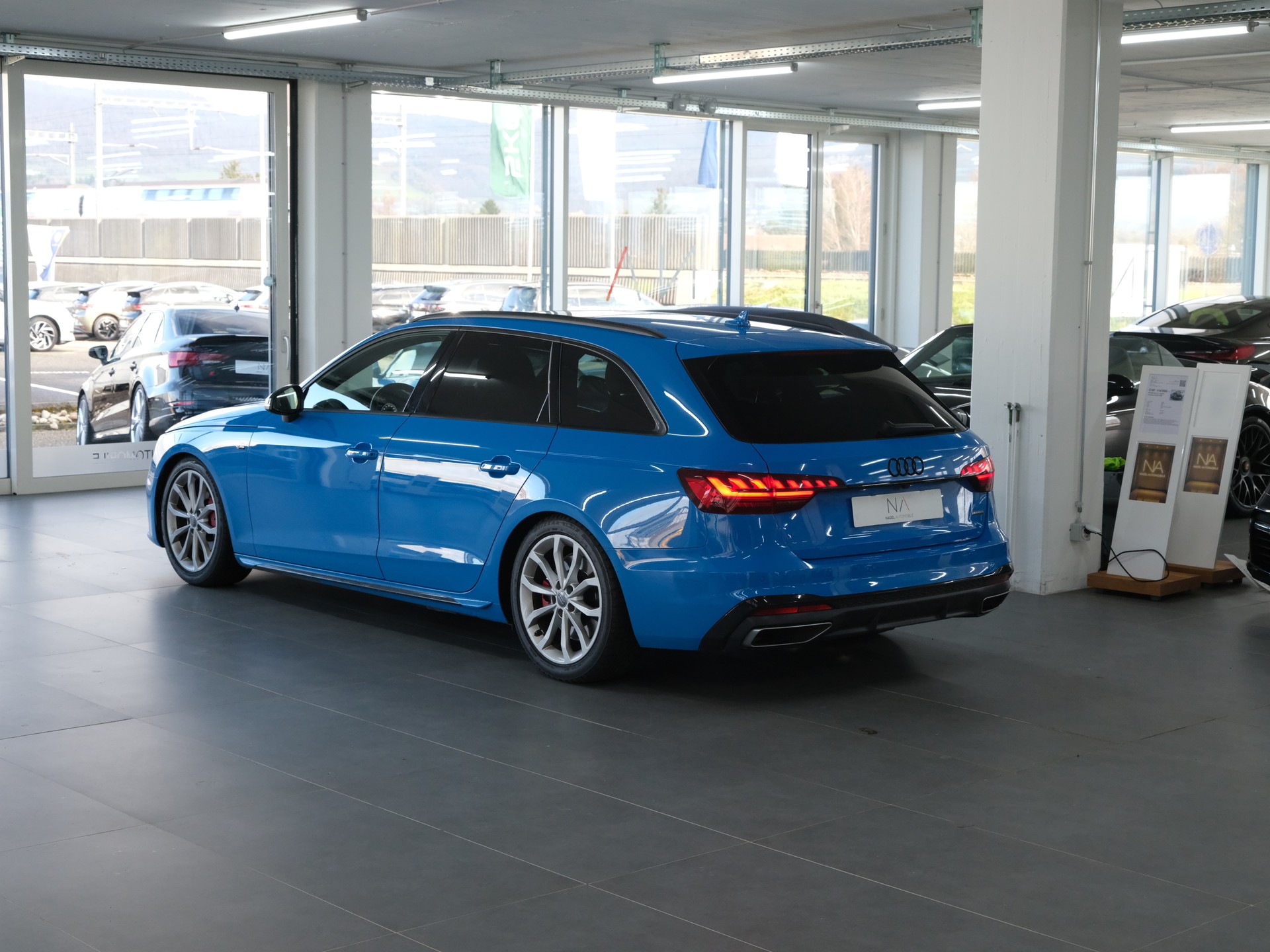 AUDI A4 Limousine 45 TFSI S line S-tronic quattro-image-8