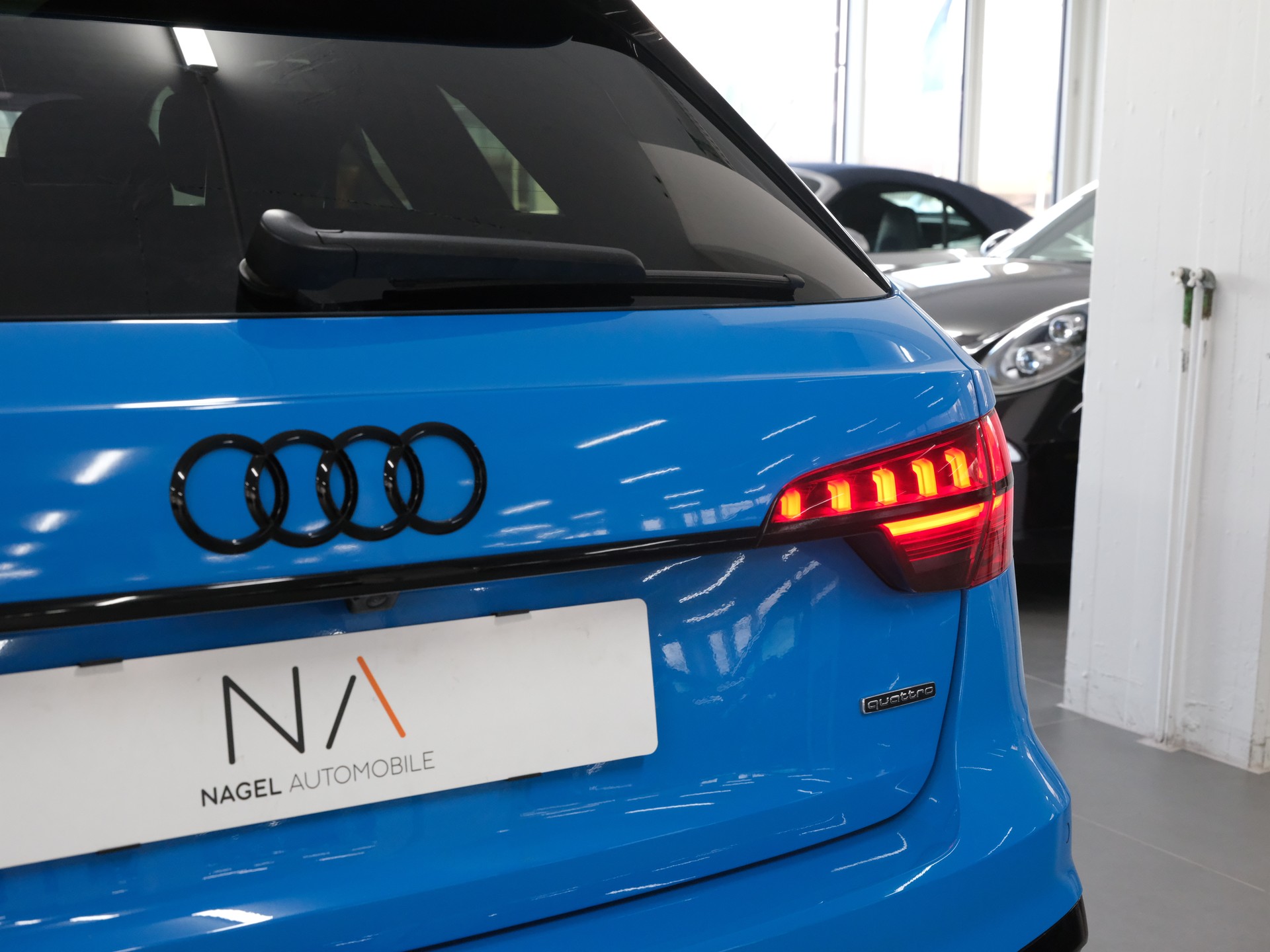 AUDI A4 Limousine 45 TFSI S line S-tronic quattro-image-11