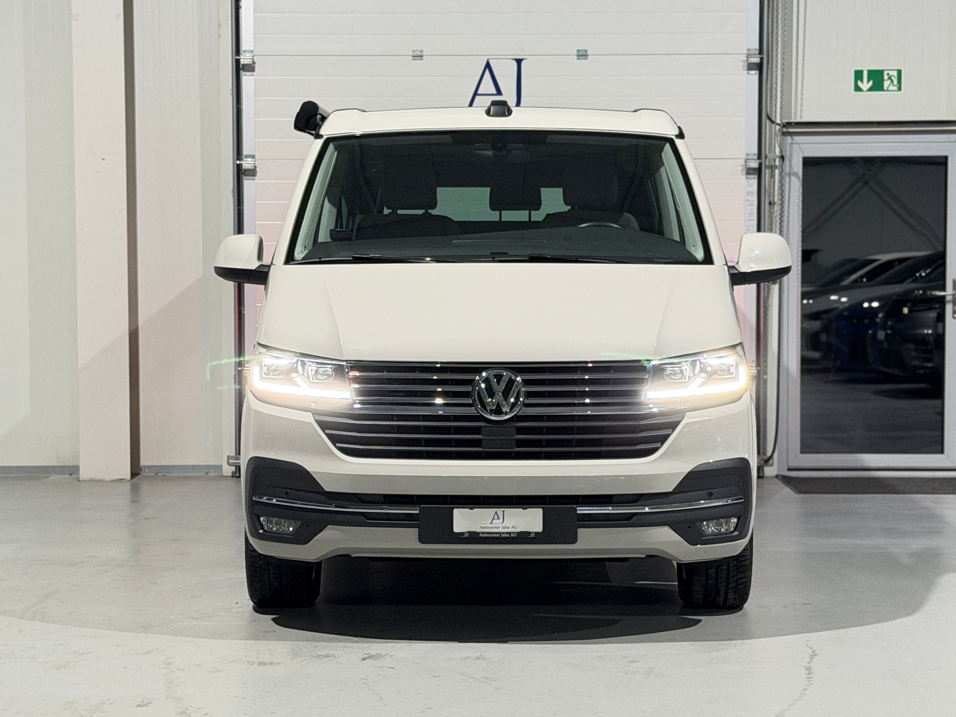 VW T6.1 California 2.0 TDI Ocean Liberty DSG Ascotgrau (CH) AHK 2.3T-showroom-element-3
