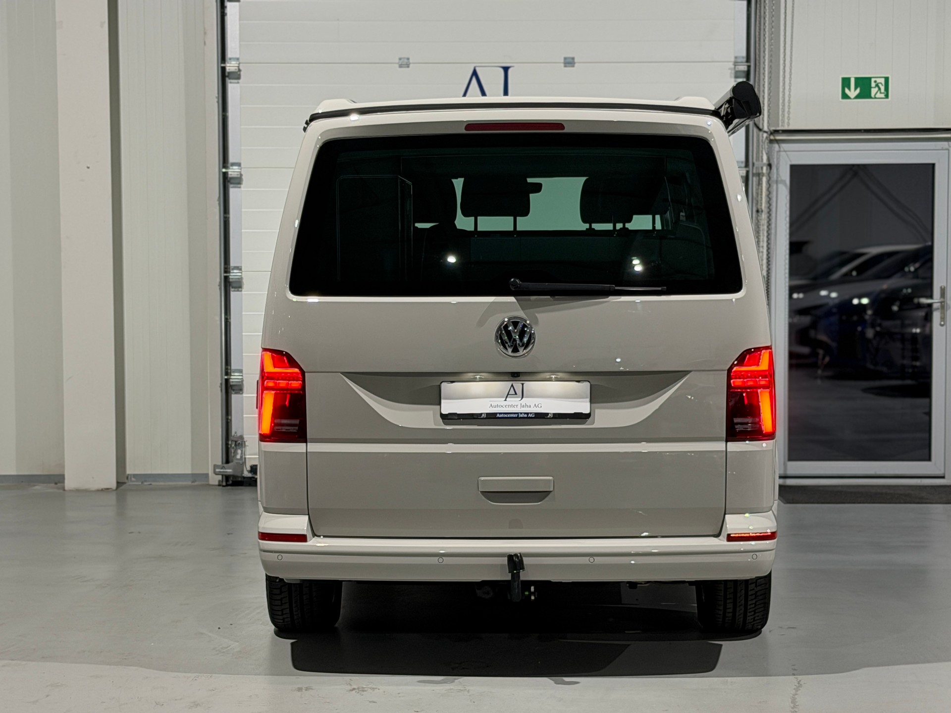 VW T6.1 California 2.0 TDI Ocean Liberty DSG Ascotgrau (CH) AHK 2.3T-image-17