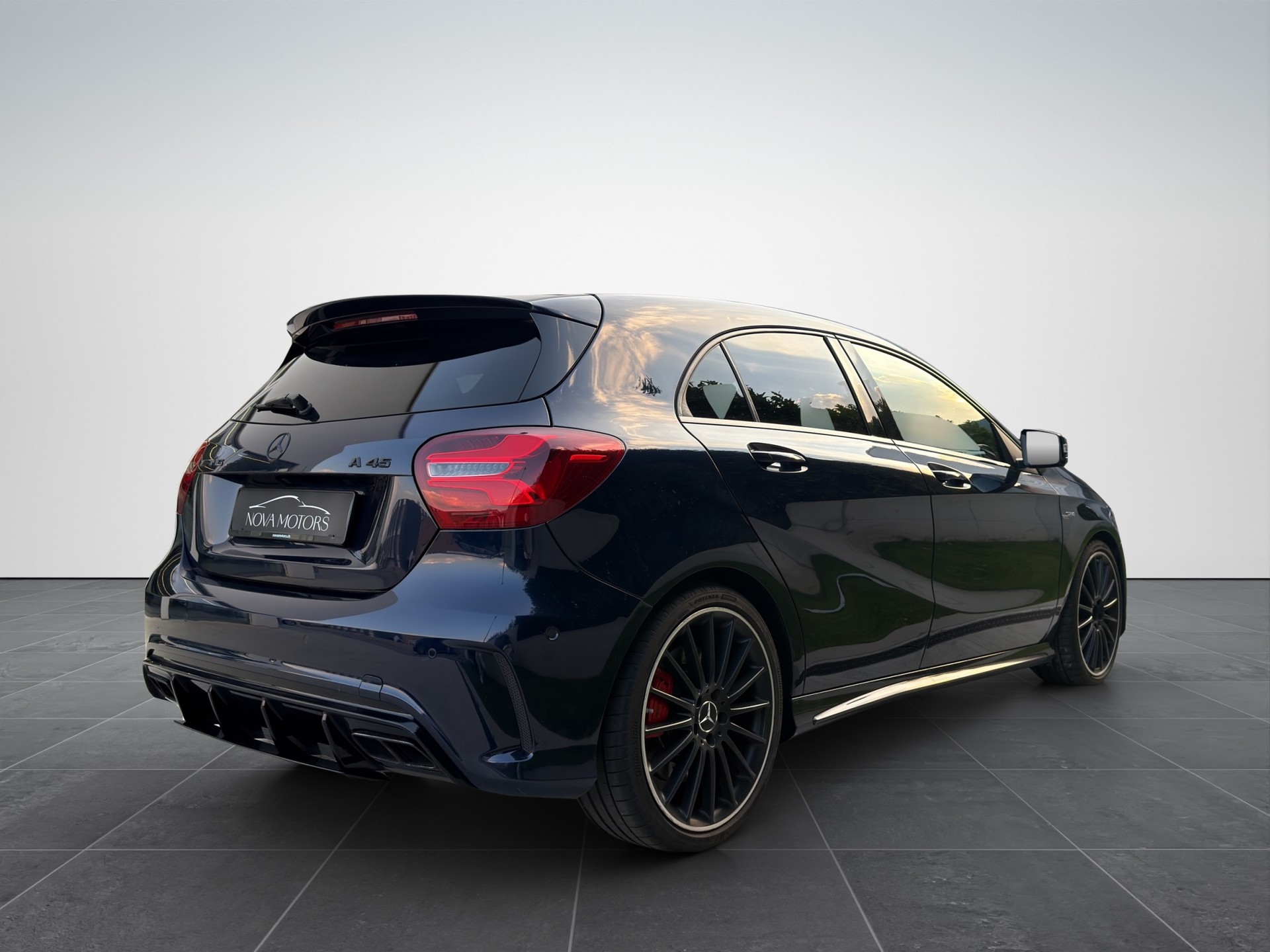 MERCEDES-BENZ A 45 AMG 4Matic Speedshift 7G-DCT-image-5
