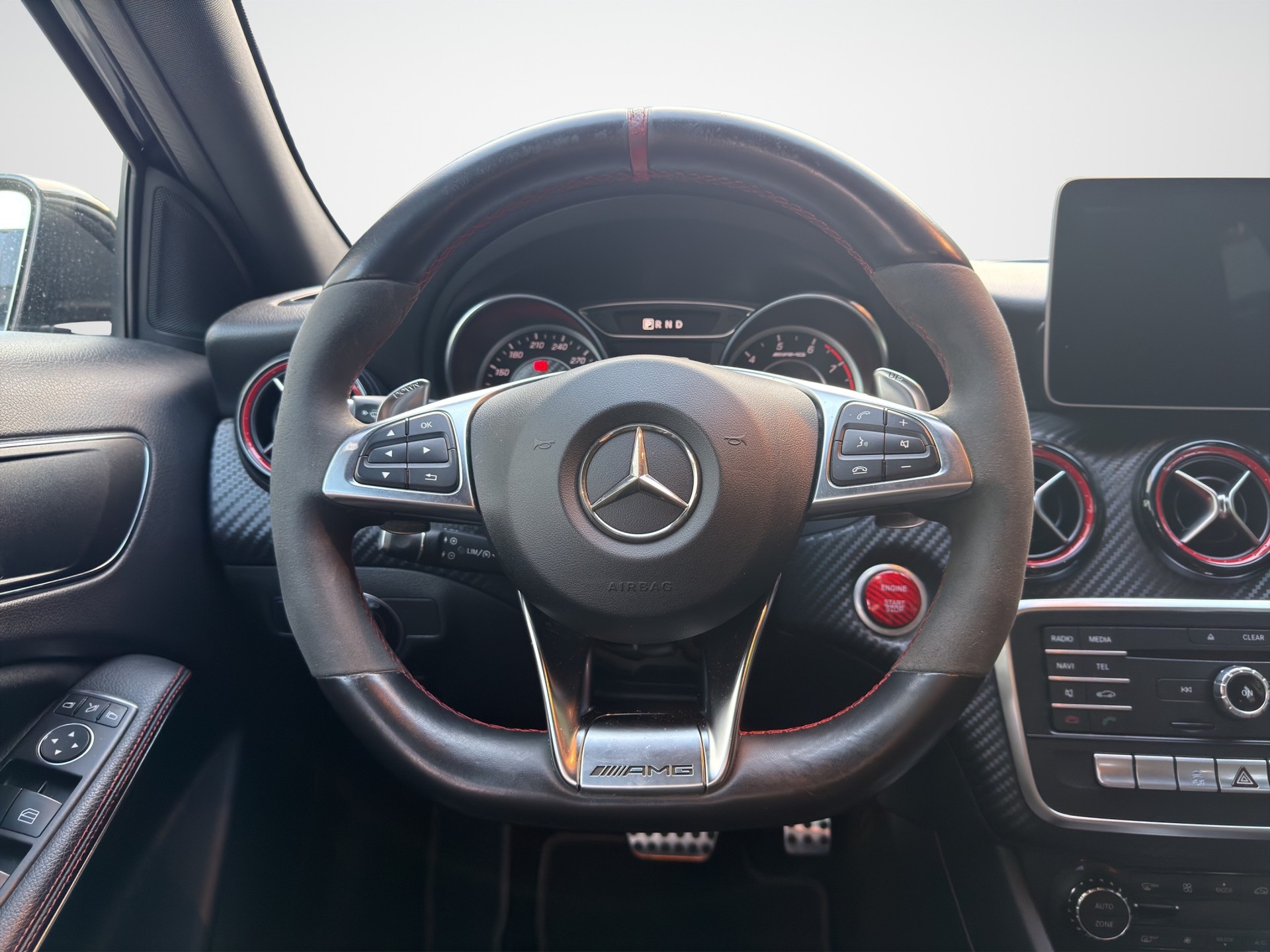 MERCEDES-BENZ A 45 AMG 4Matic Speedshift 7G-DCT-image-9