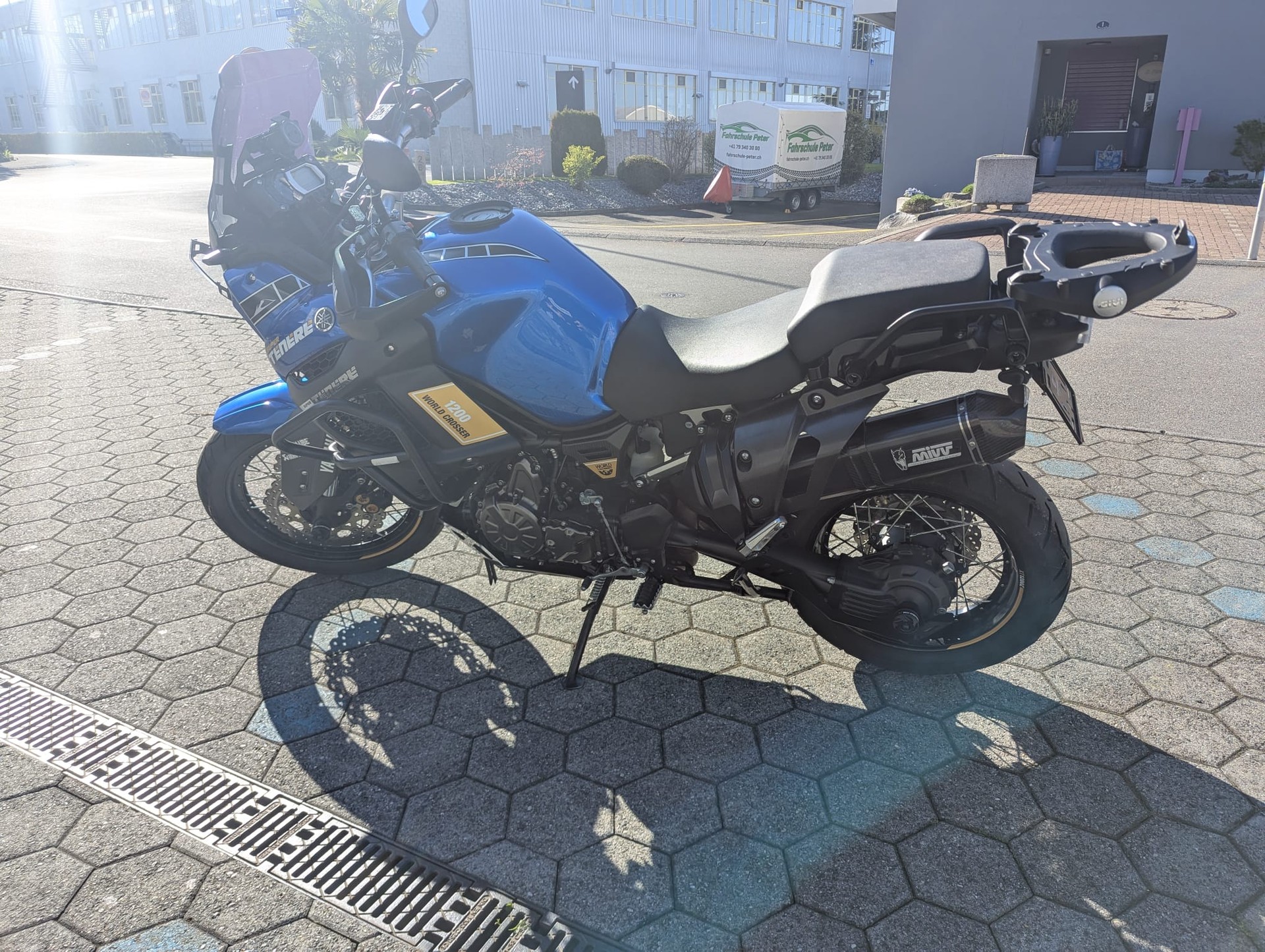 YAMAHA XT 1200 Z Super Ténéré-image-1