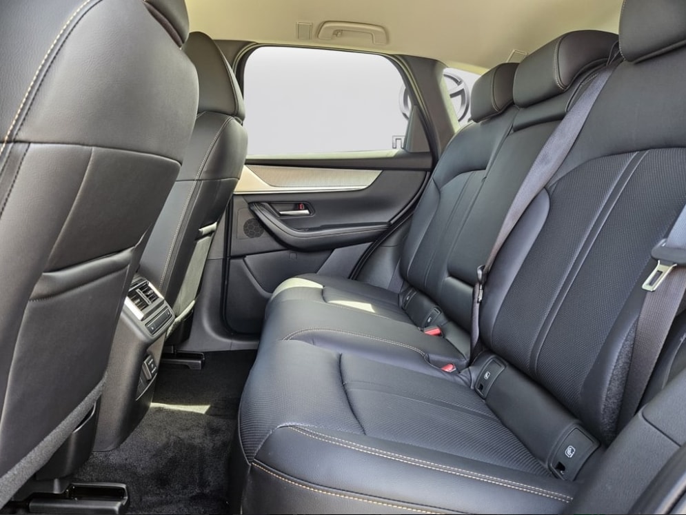 MAZDA CX-60 e-Skyactiv PHEV 327 AWD Homura Plus-image-9