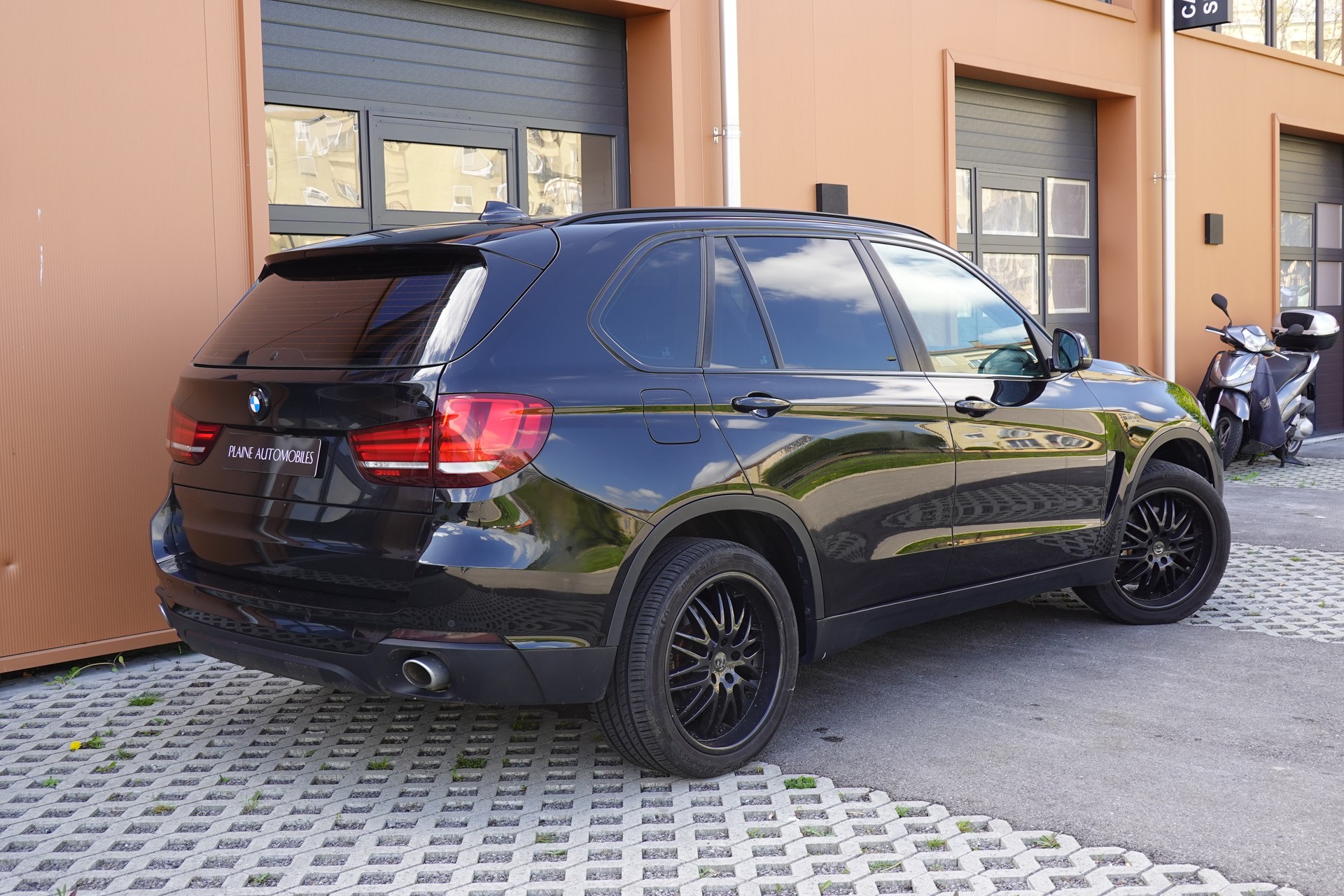 BMW X5 xDrive 25d * Camera recul * intérieur cuir * jantes 19 pouces * sièges chauffants * sièges électriques *-image-5
