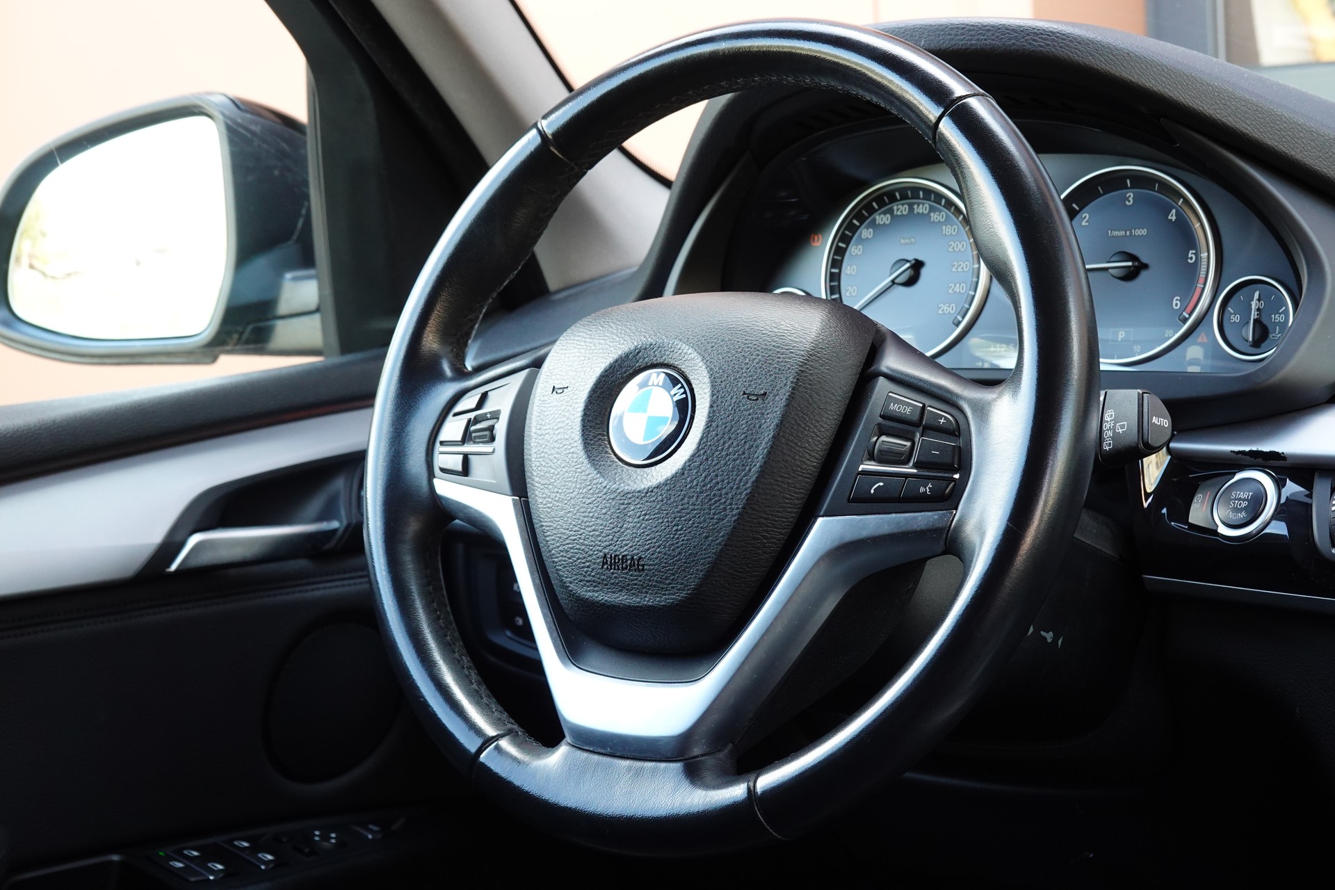 BMW X5 xDrive 25d * Camera recul * intérieur cuir * jantes 19 pouces * sièges chauffants * sièges électriques *-image-11