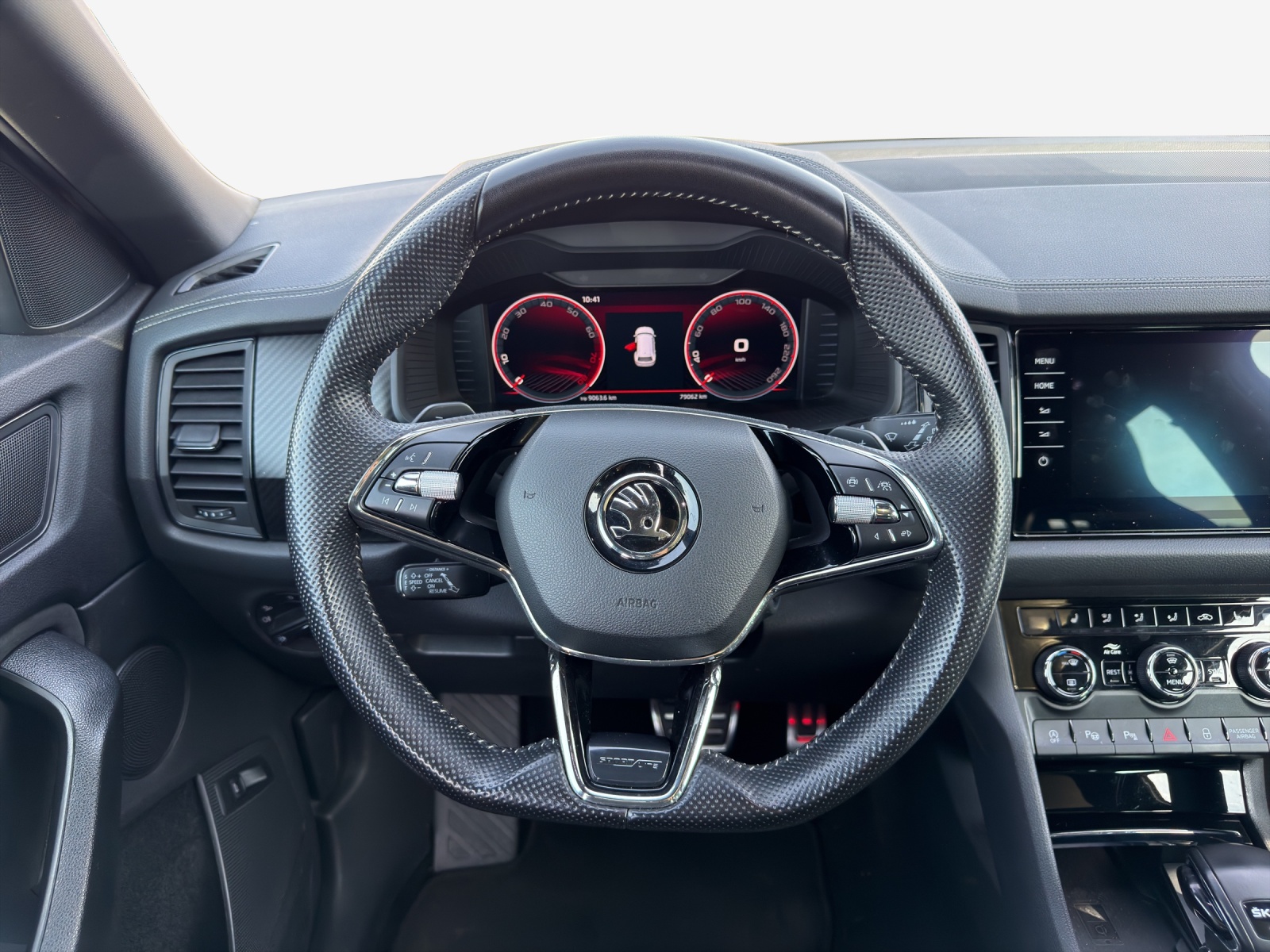 SKODA Kodiaq 2.0 TSI 4x4 SportLine-image-9