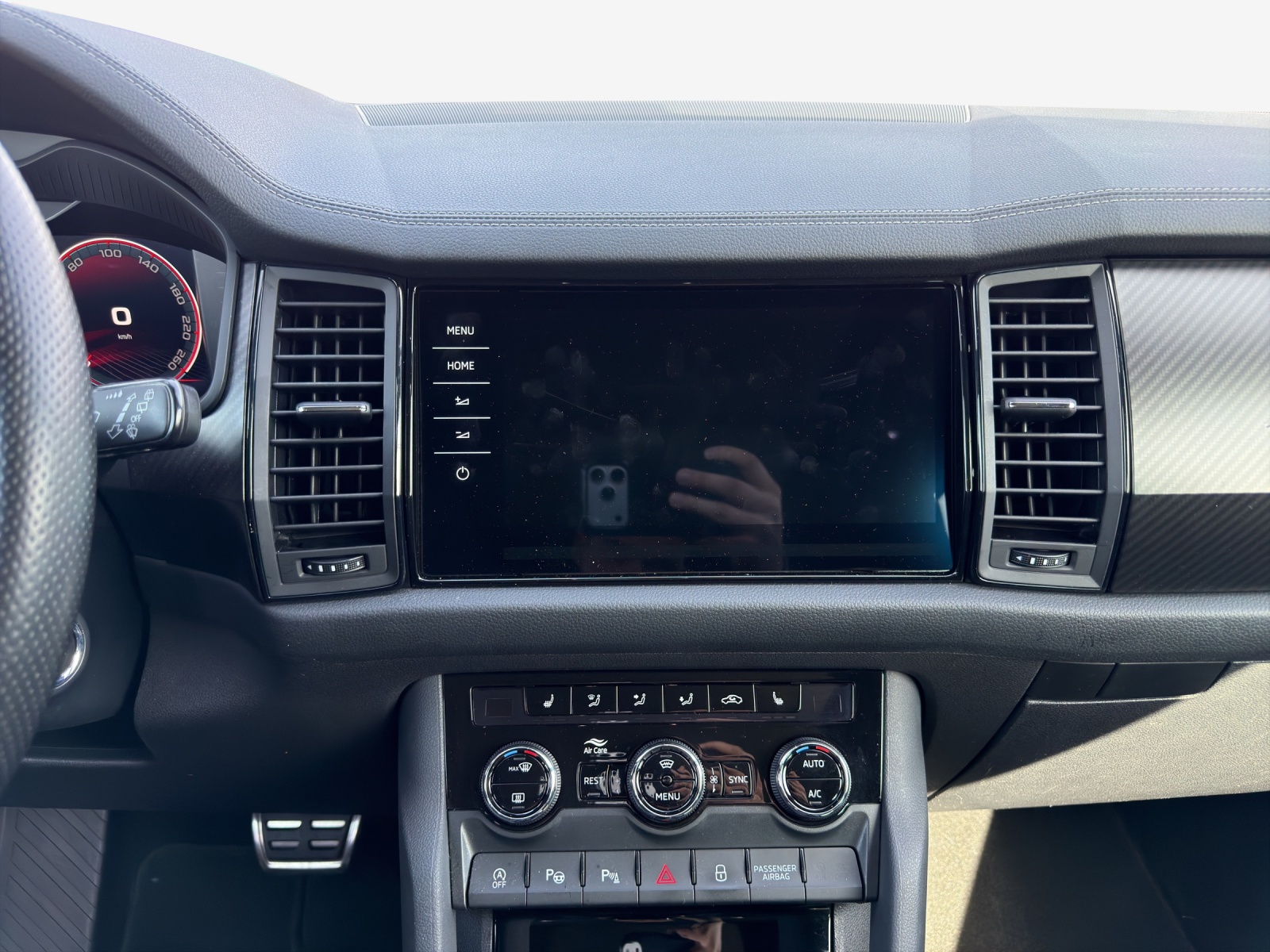 SKODA Kodiaq 2.0 TSI 4x4 SportLine-image-10