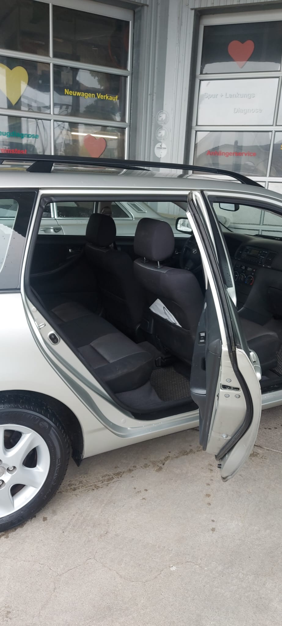 TOYOTA Corolla Wagon 2.0 D4D Linea Terra-image-7
