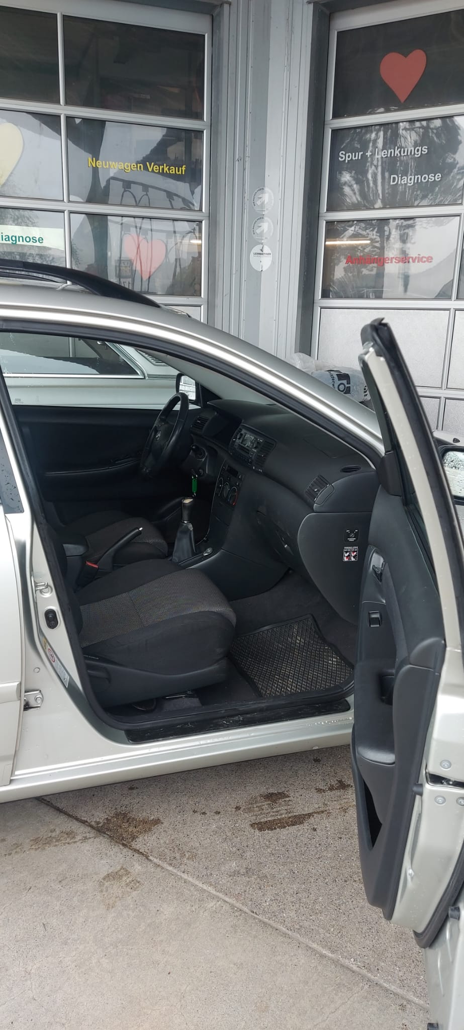 TOYOTA Corolla Wagon 2.0 D4D Linea Terra-image-6