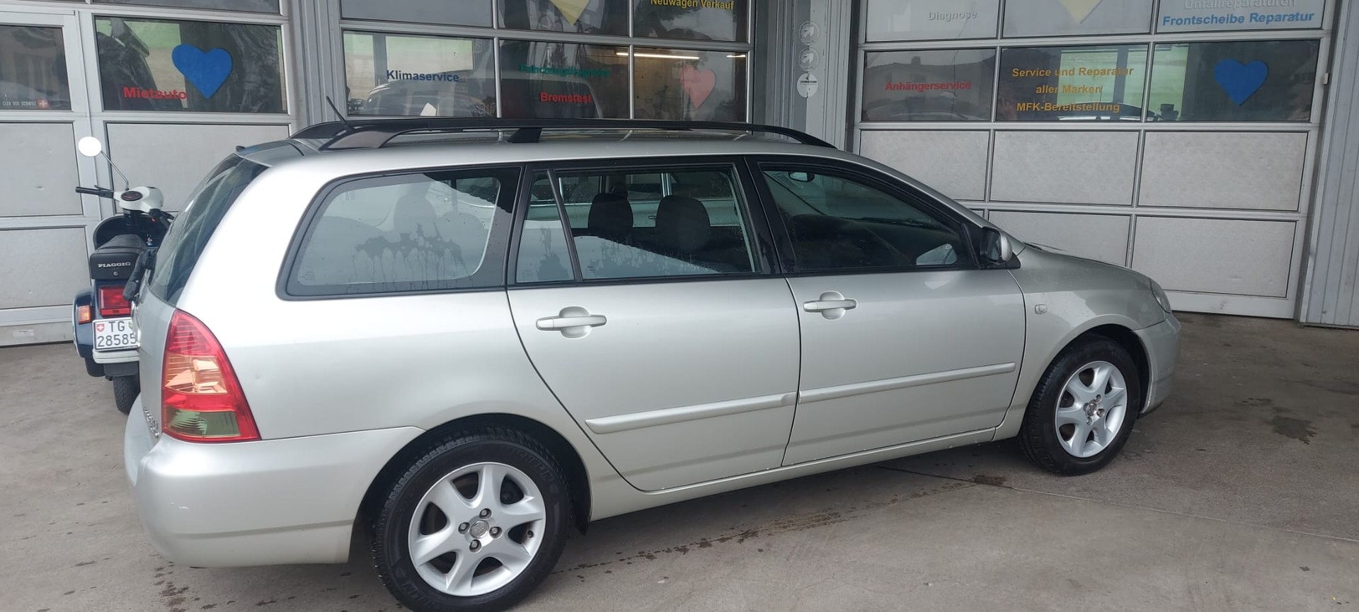 TOYOTA Corolla Wagon 2.0 D4D Linea Terra-image-3