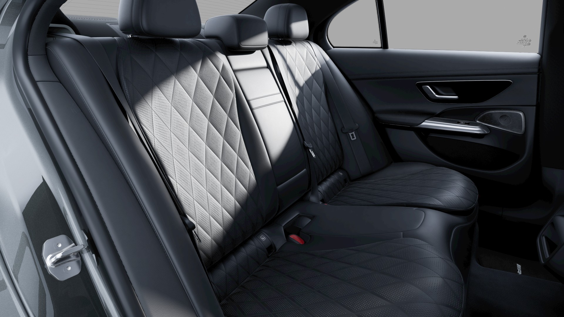 MERCEDES-BENZ E 300 de 4Matic EQ Hybrid 9G-Tronic-image-10