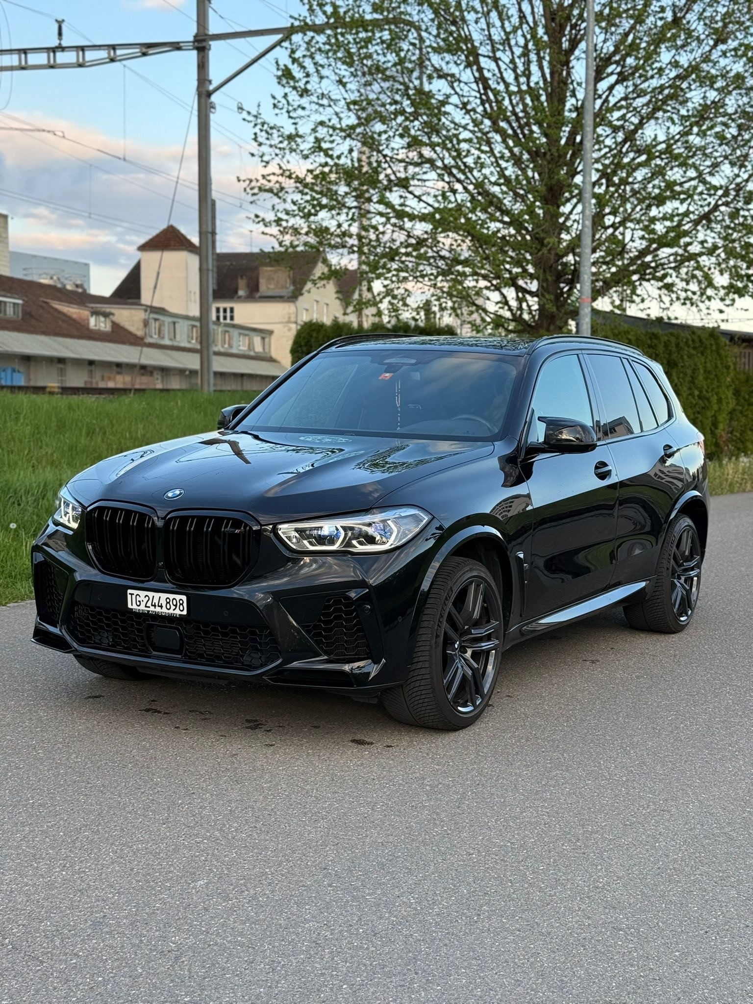BMW X5M Competition Steptronic Competition-showroom-element-1