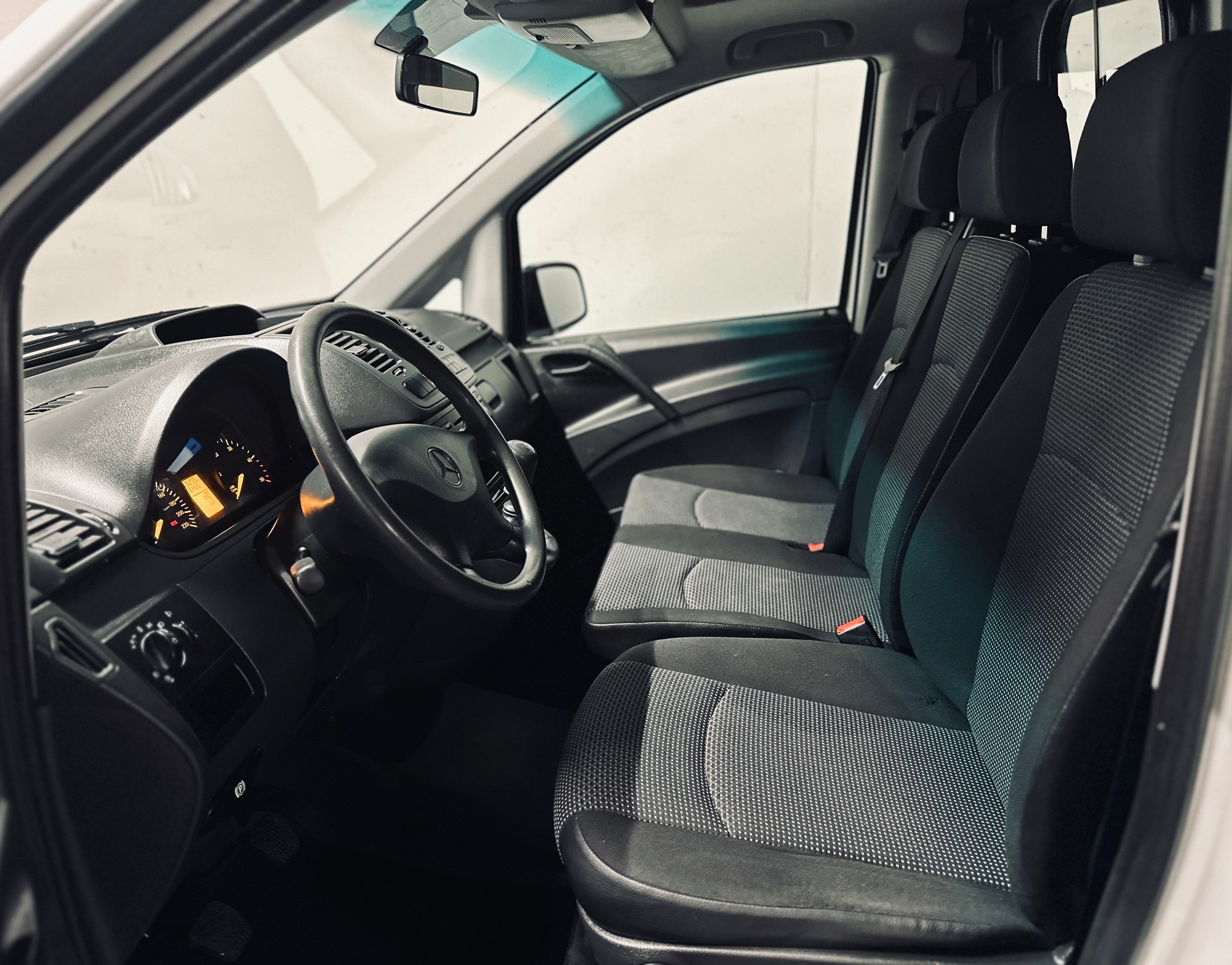 MERCEDES-BENZ Vito 113 CDI Blue Efficiency L-image-9