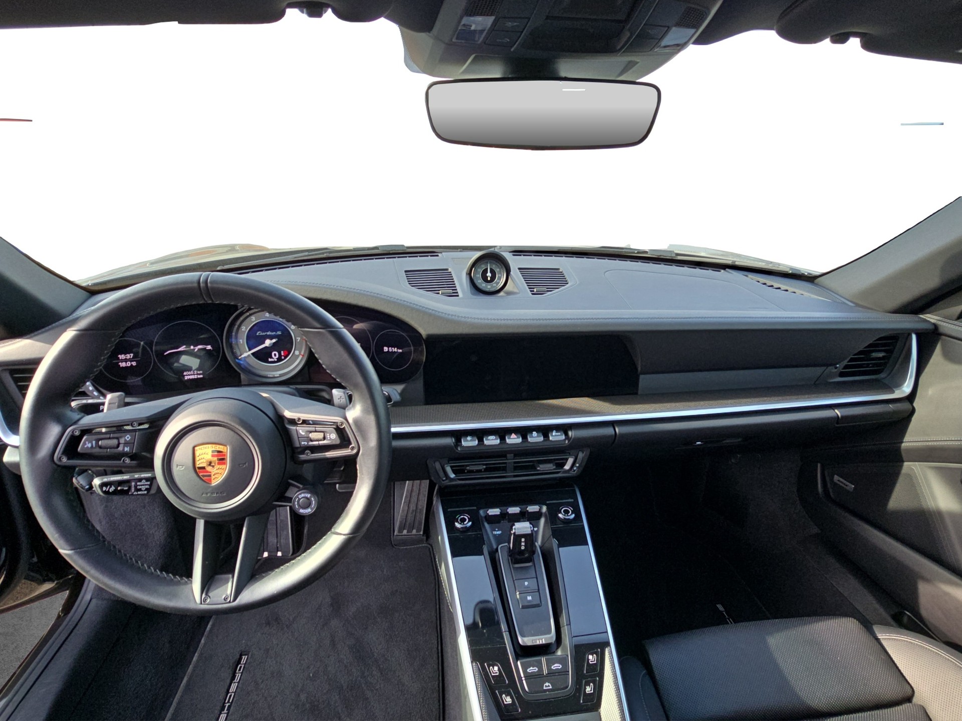 PORSCHE 911 Turbo S Cabriolet PDK-image-8
