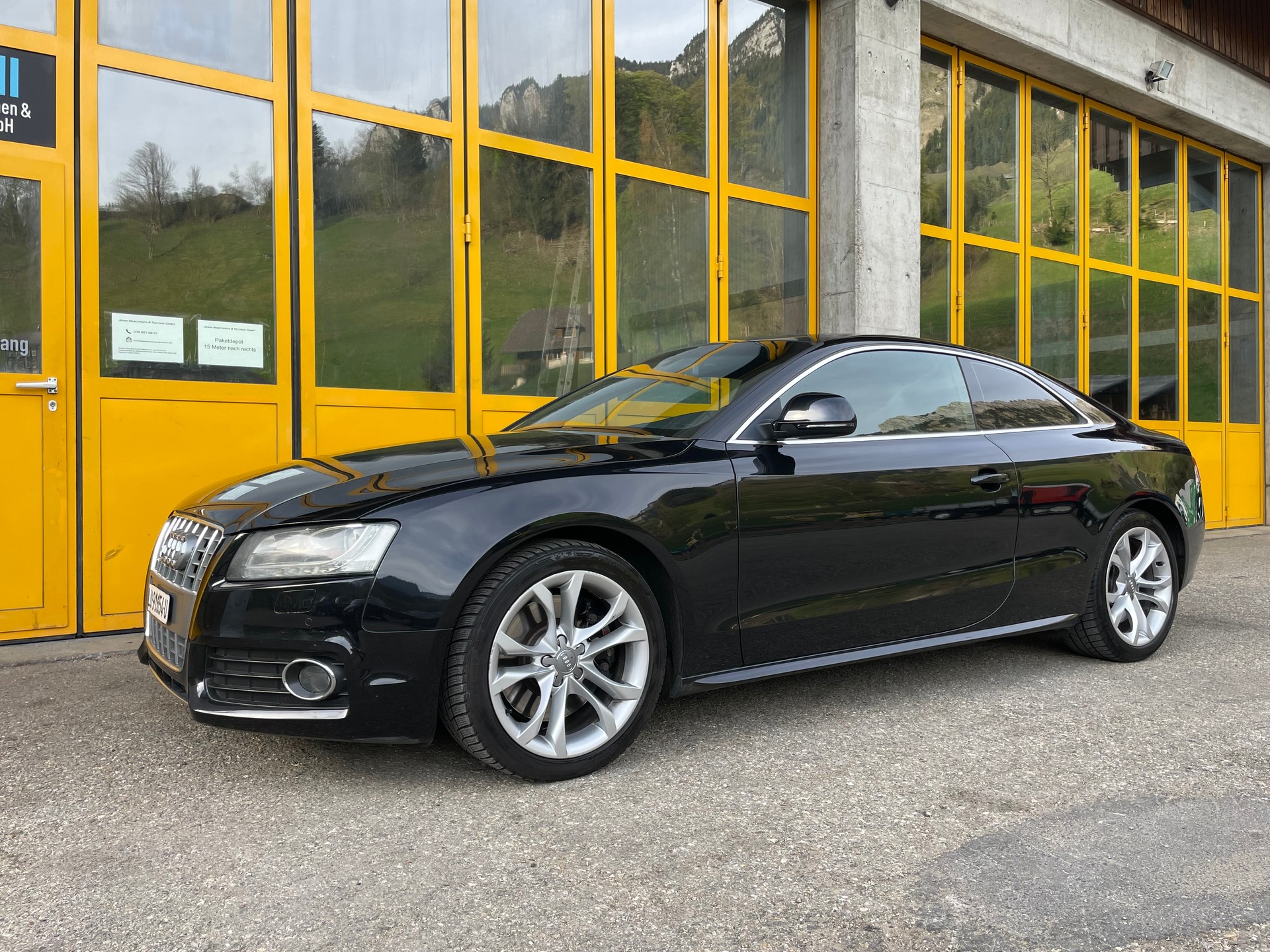 AUDI S5 Coupé 4.2 FSI quattro tiptronic-image-1