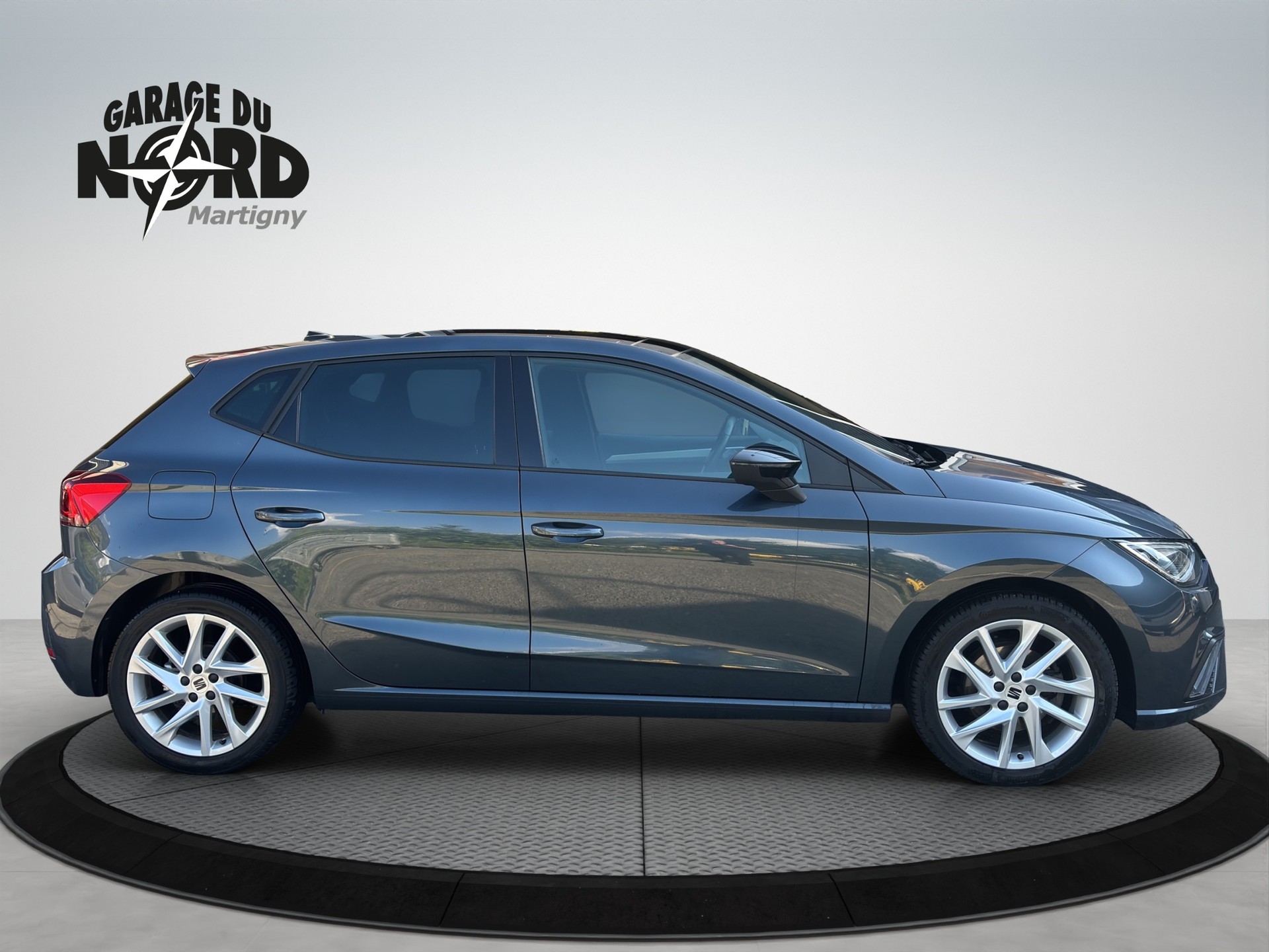 SEAT Ibiza 1.0 EcoTSI Hola FR DSG-image-6