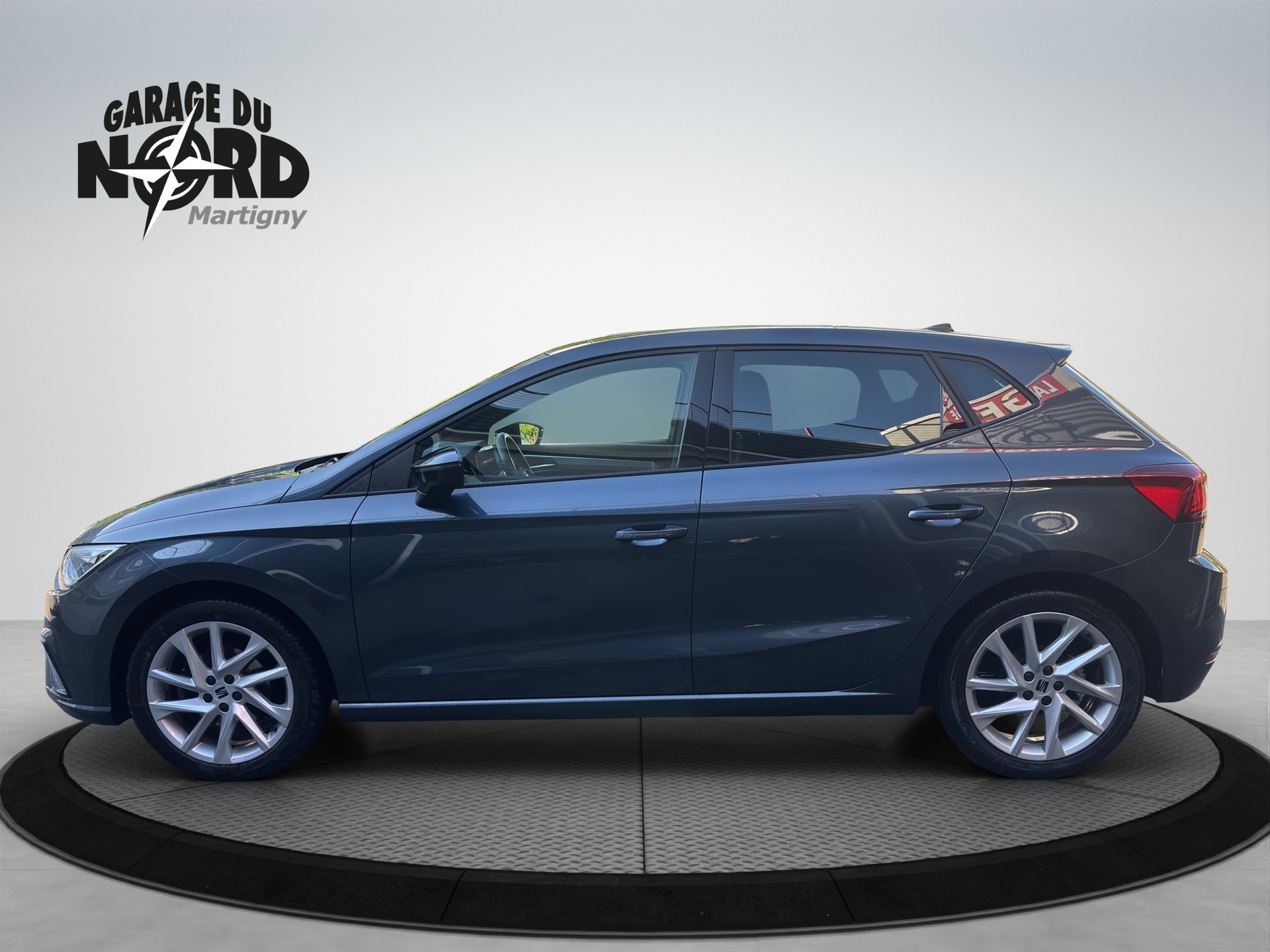 SEAT Ibiza 1.0 EcoTSI Hola FR DSG-showroom-element-2