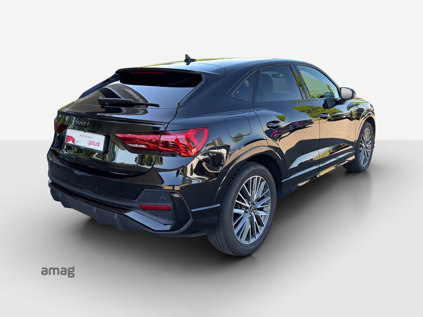AUDI Q3 Sportback 35 TFSI S line Attraction S-tronic-image-4
