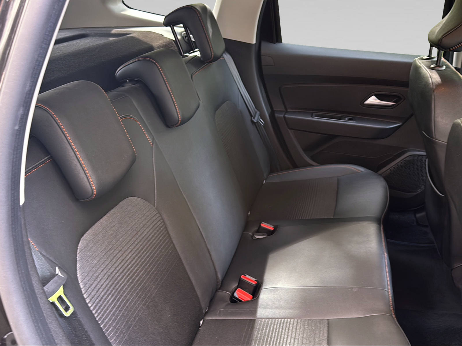 DACIA Duster 1.3 TCe 150 Extreme EDC-image-10